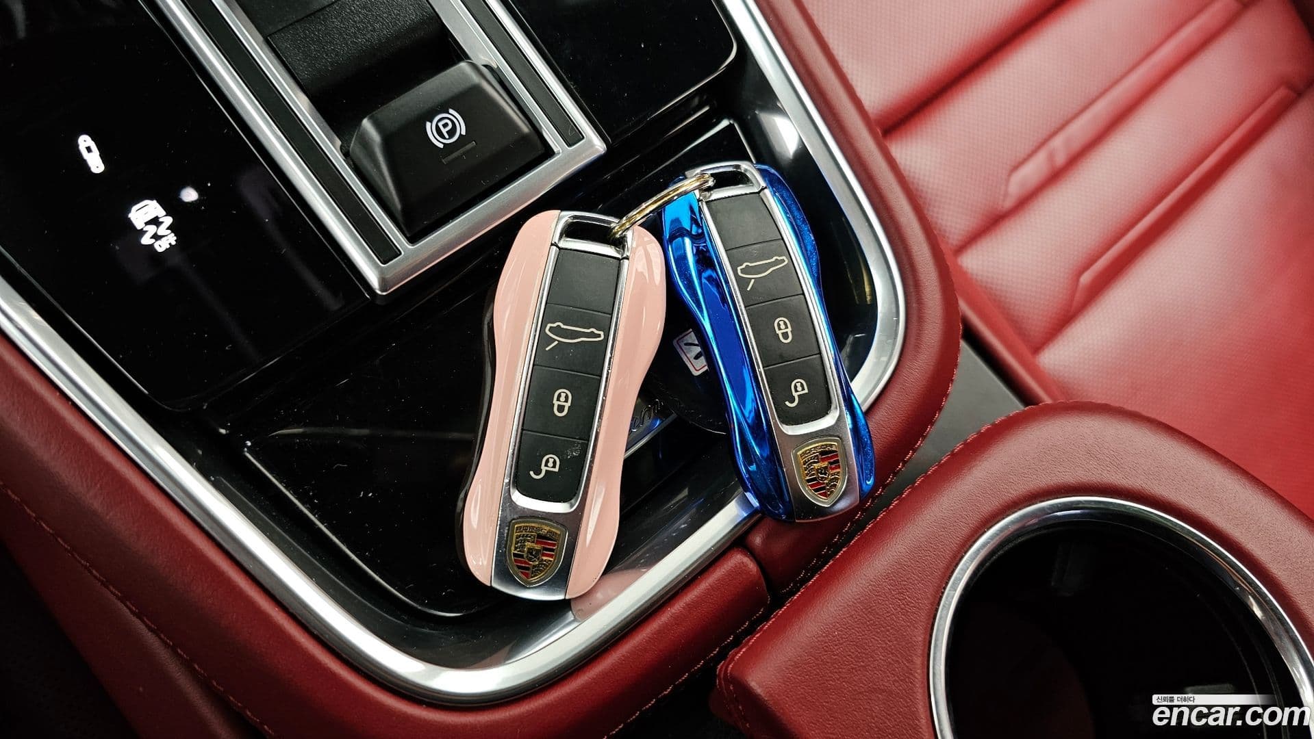 Main__Slider__Photo:Panamera Porsche 2018.11-30