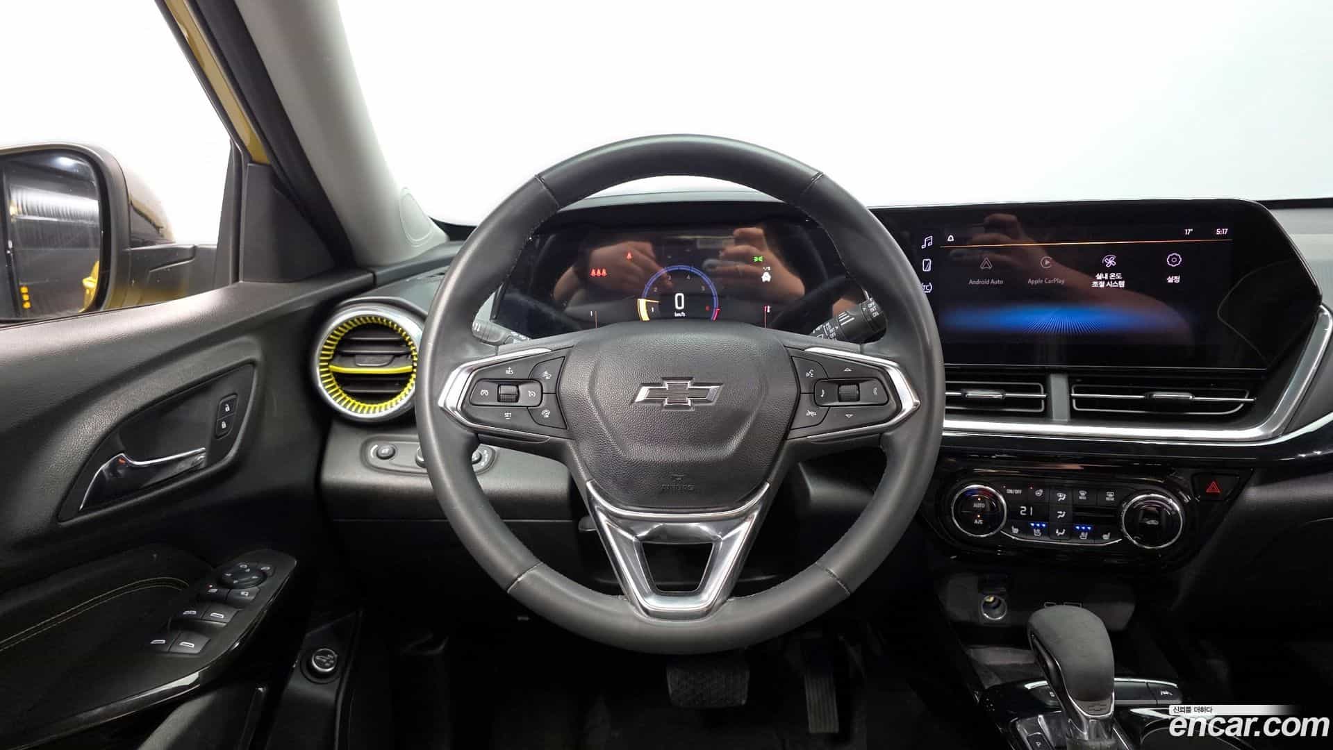 Trax Chevrolet 2023.7-OPTION-017