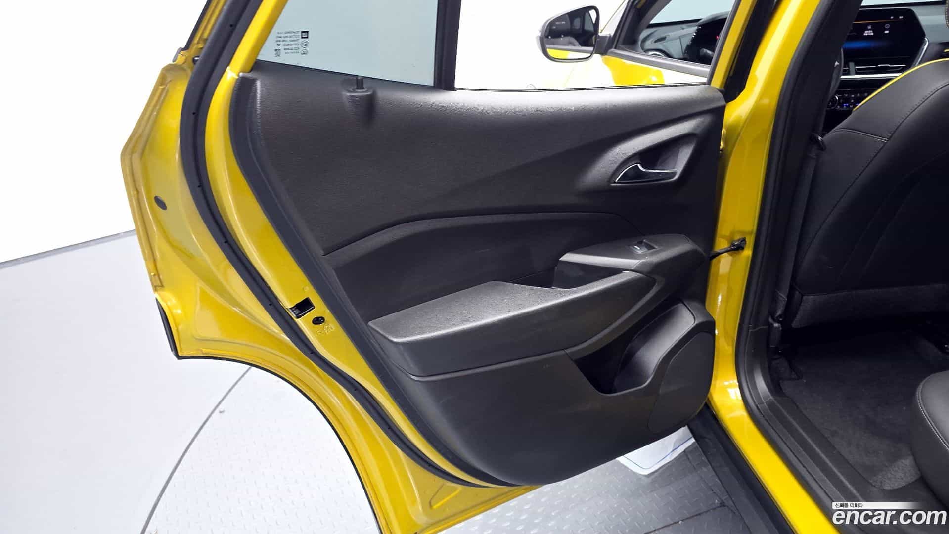 Trax Chevrolet 2023.7-INNER-035