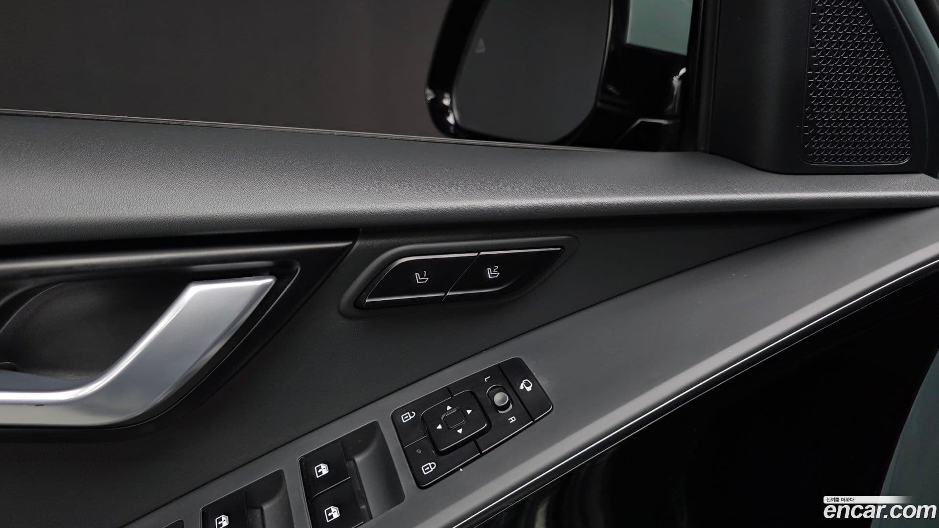 Main__Slider__Photo:Niro Kia 2022.6-17