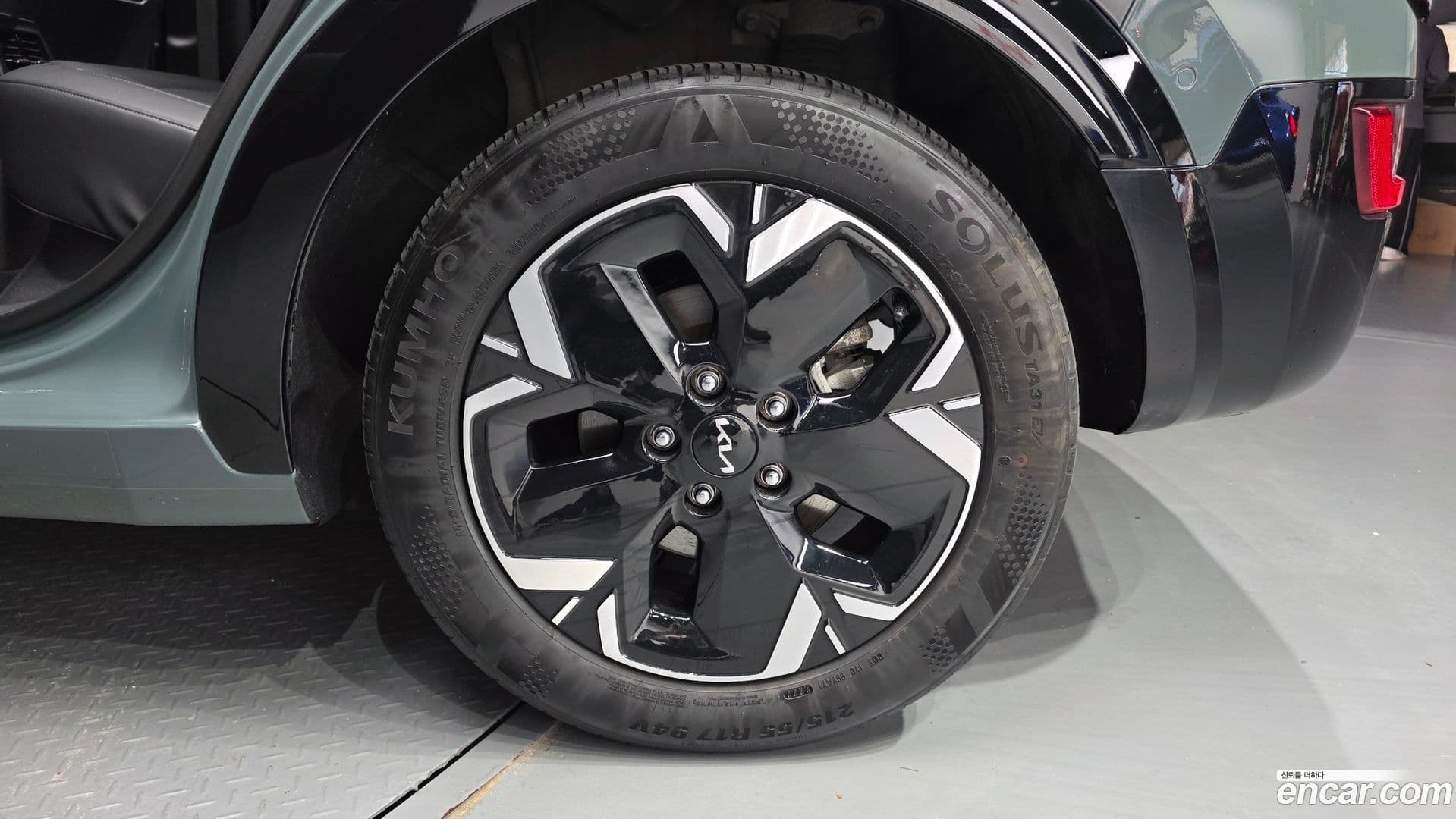 Main__Slider__Photo:Niro Kia 2022.6-20