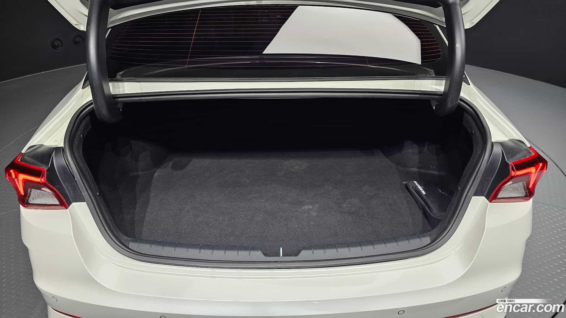 K5 Kia 2021.2-OPTION-024