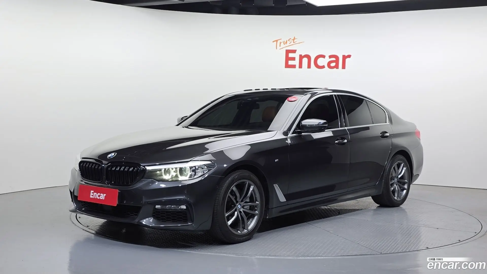 Main__Slider__Photo:5-Series BMW 2017.11-0