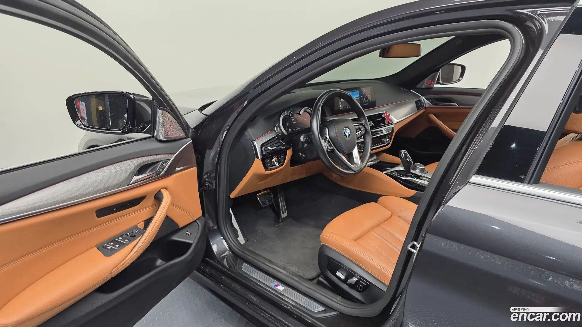 5-Series BMW 2017.11-INNER-010