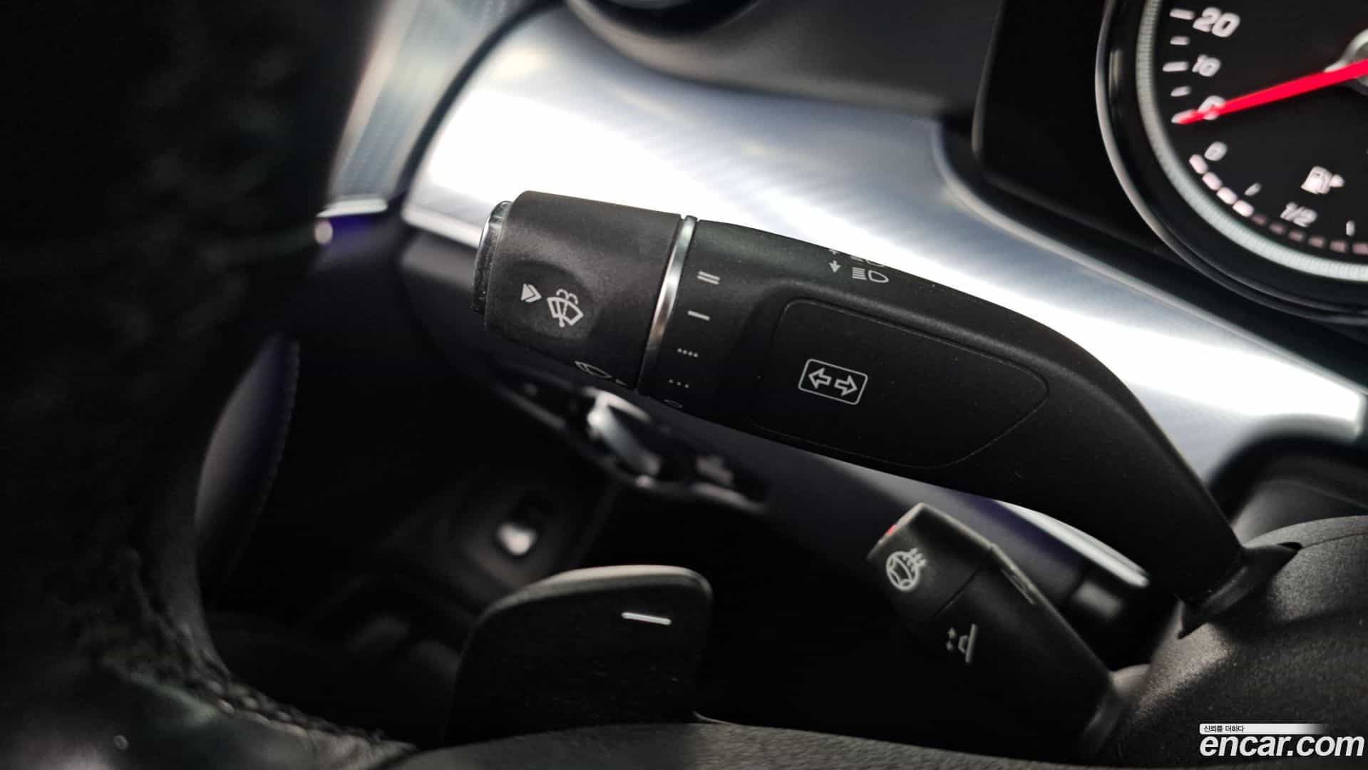 E-Class Mercedes-Benz 2020.4-OPTION-022