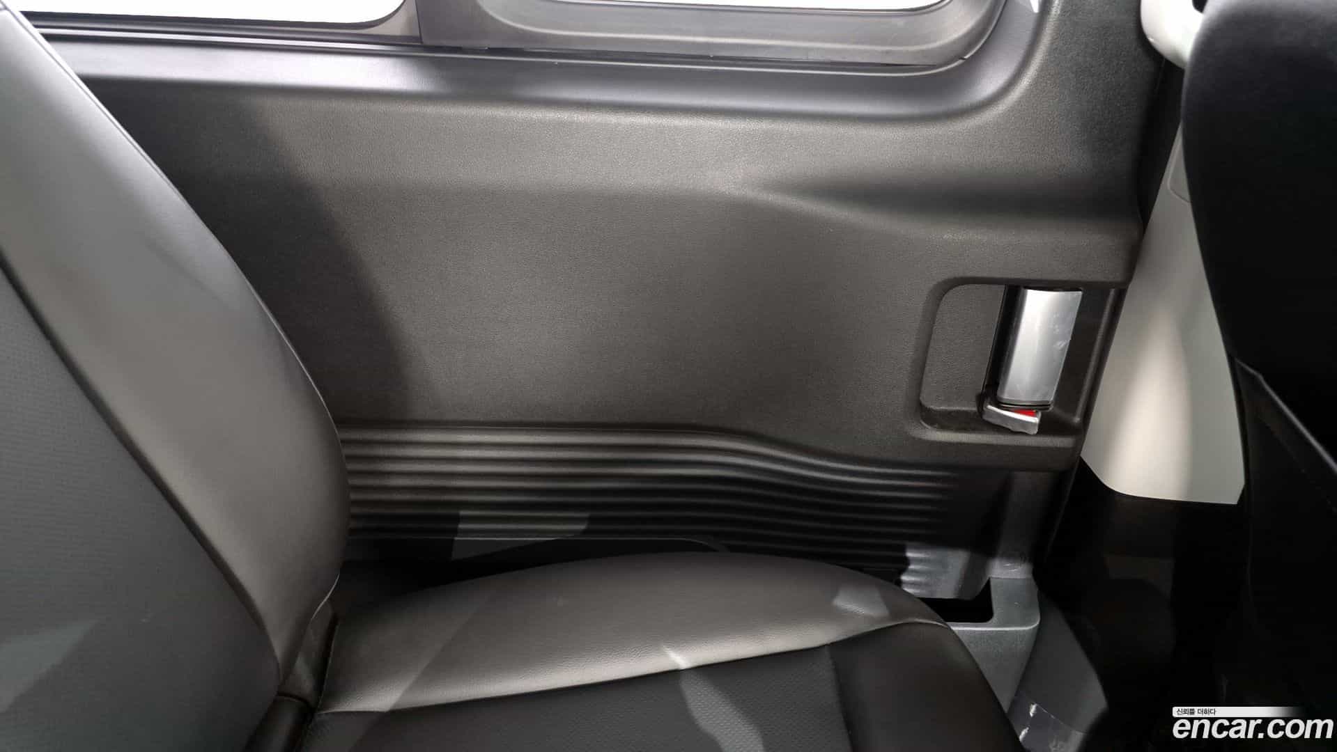 Staria Hyundai 2023.1-INNER-035