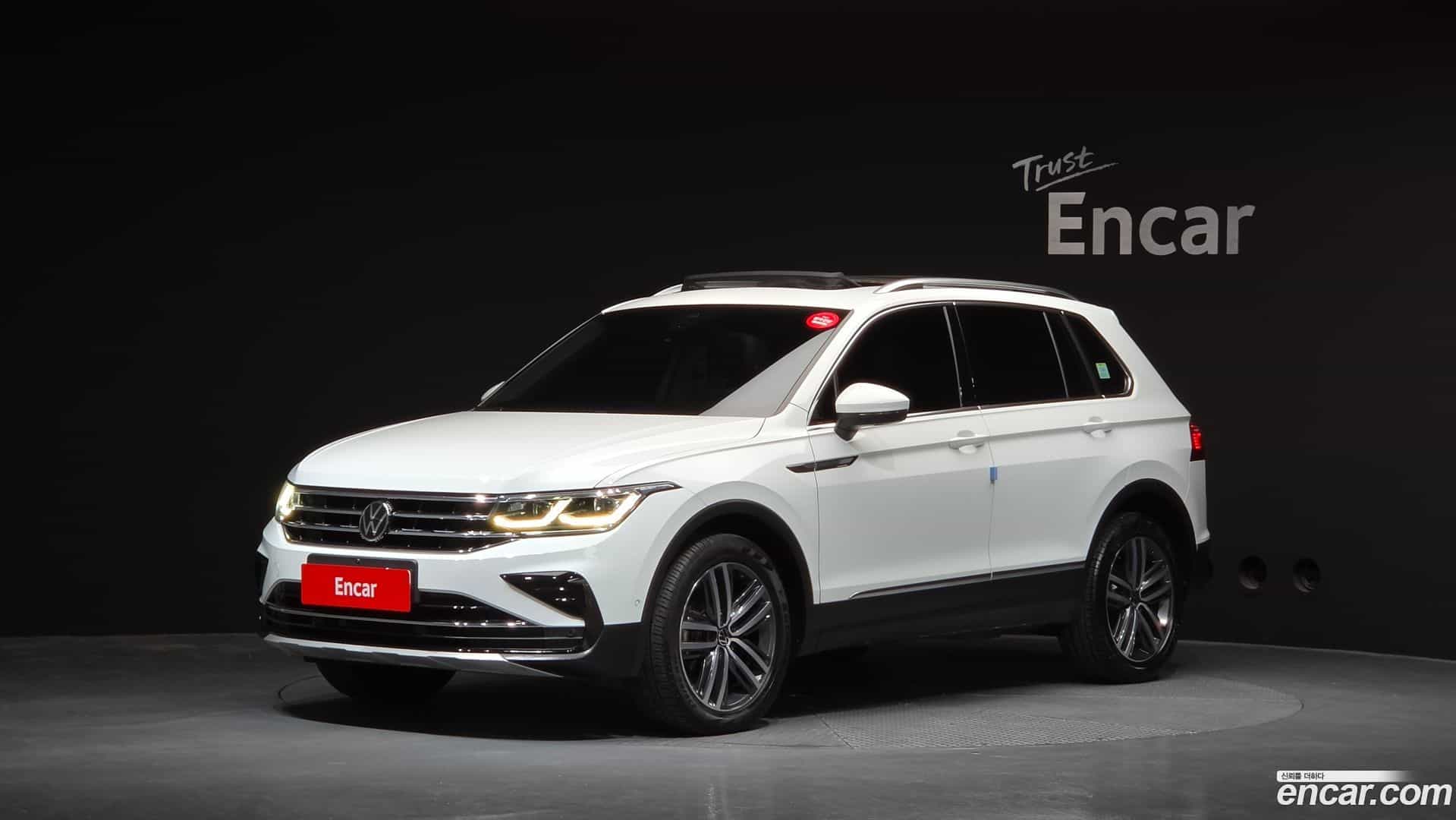 Tiguan Volkswagen 2022.11-OUTER-001