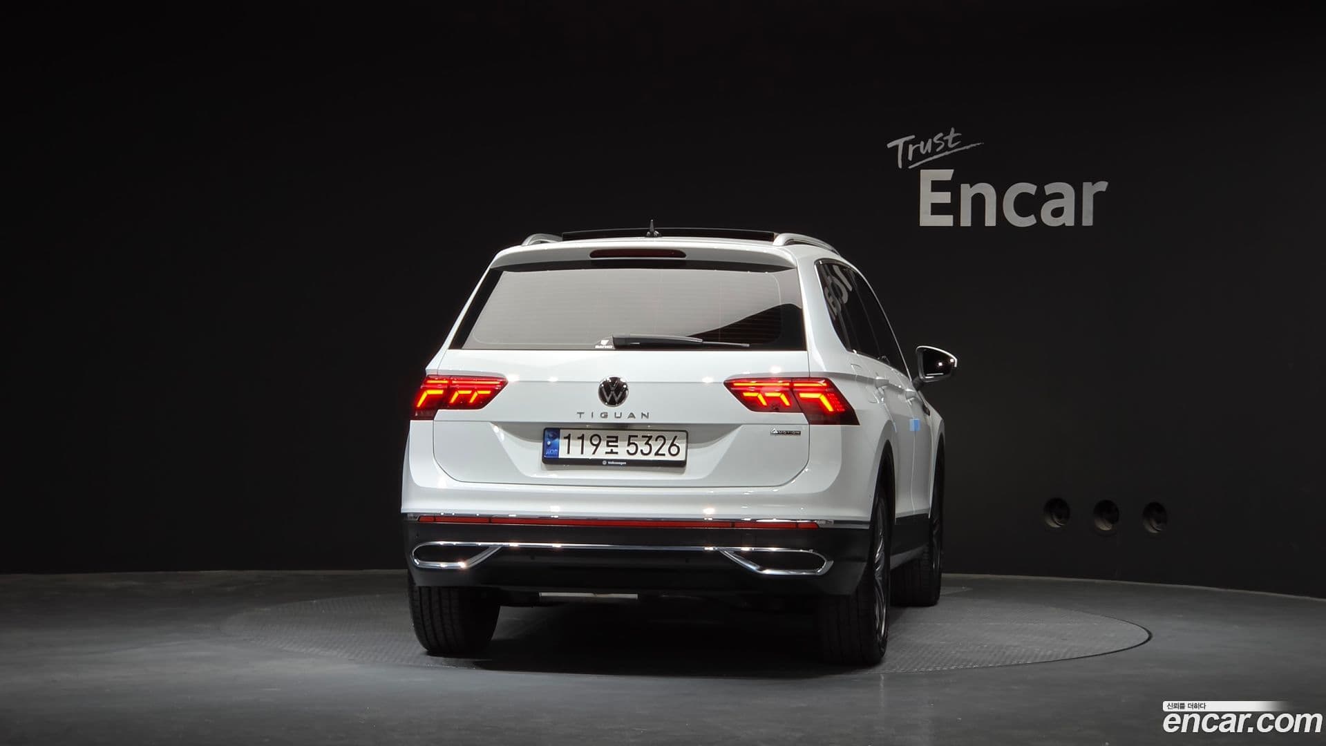 Main__Slider__Photo:Tiguan Volkswagen 2022.11-3