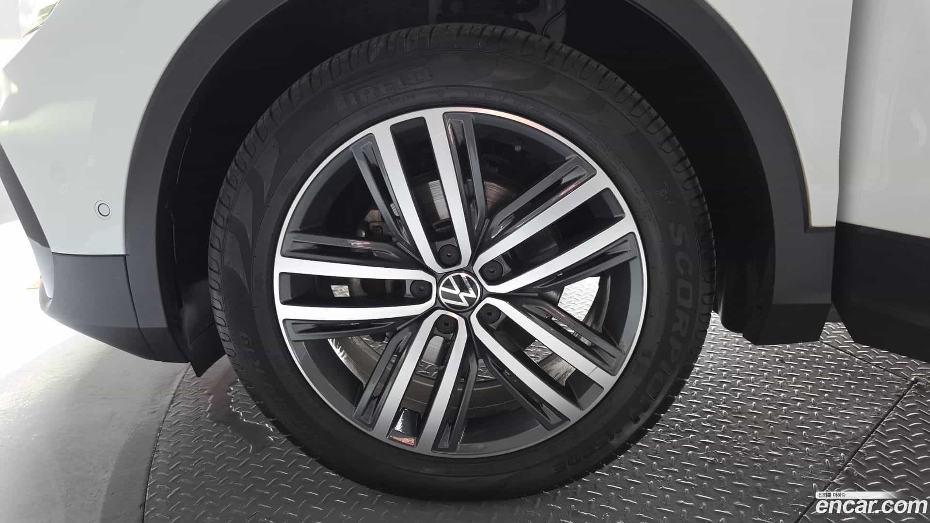 Tiguan Volkswagen 2022.11-OUTER-005