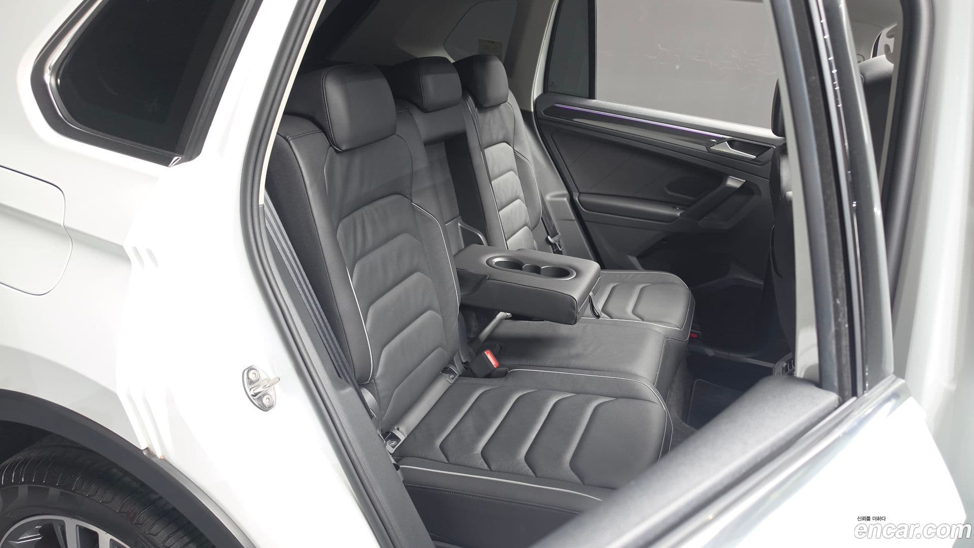 Main__Slider__Photo:Tiguan Volkswagen 2022.11-10