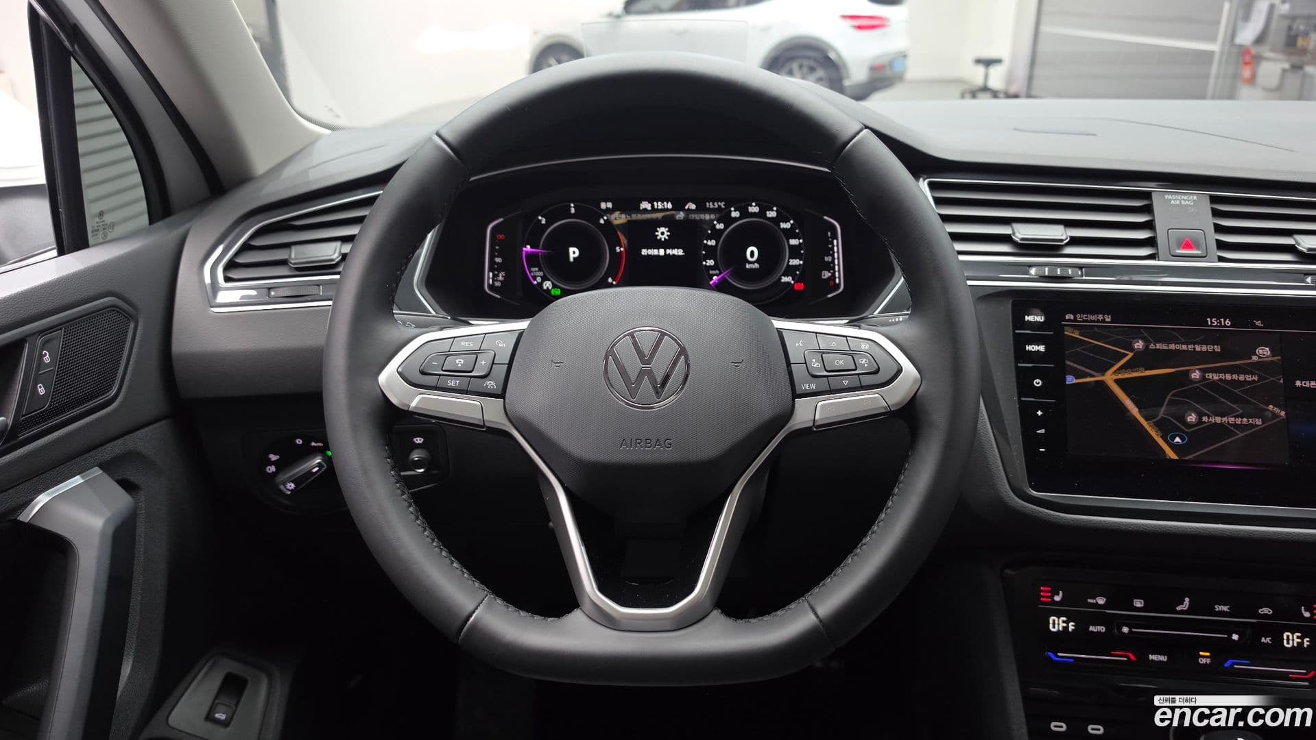 Main__Slider__Photo:Tiguan Volkswagen 2022.11-14