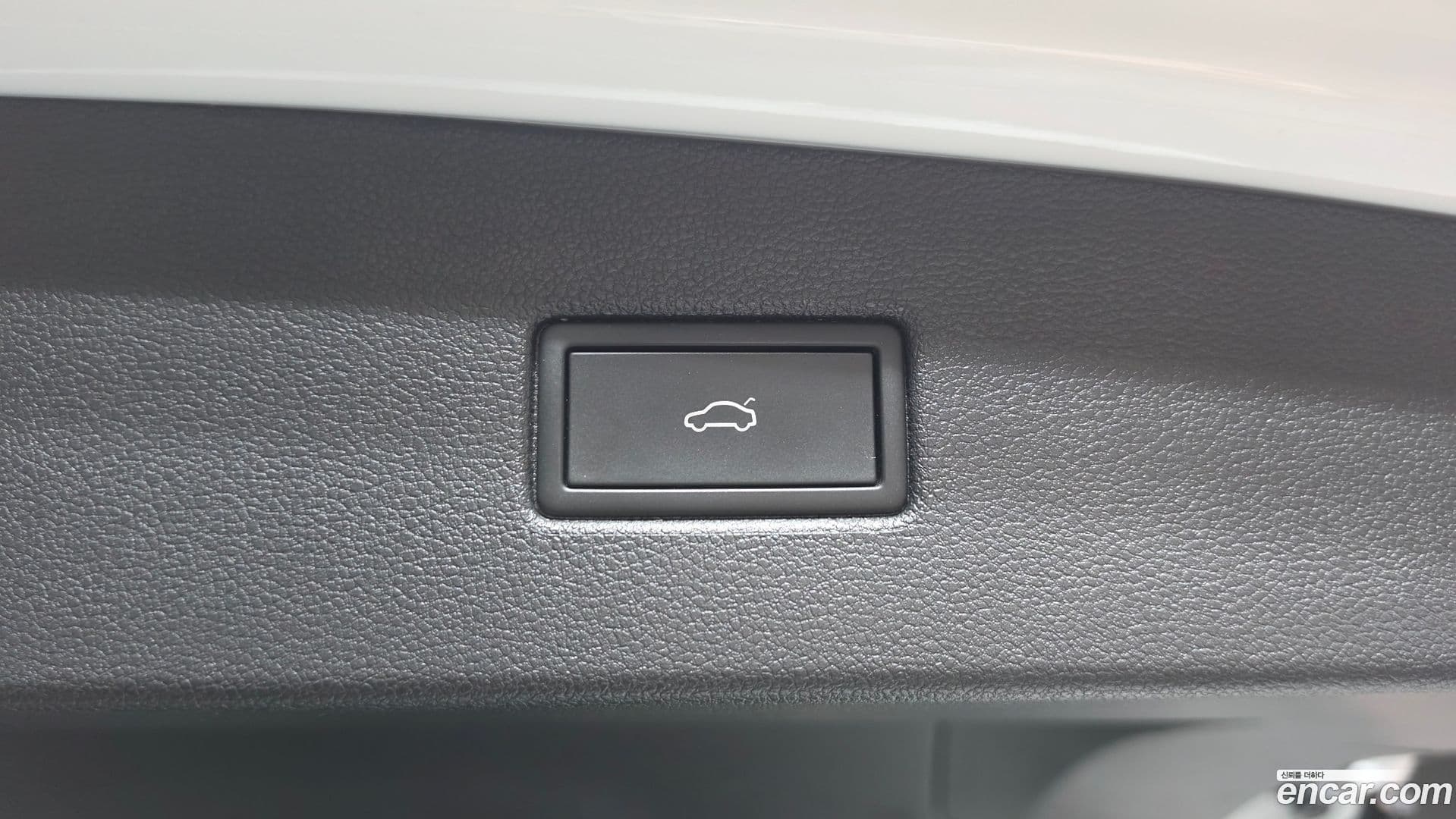 Main__Slider__Photo:Tiguan Volkswagen 2022.11-19