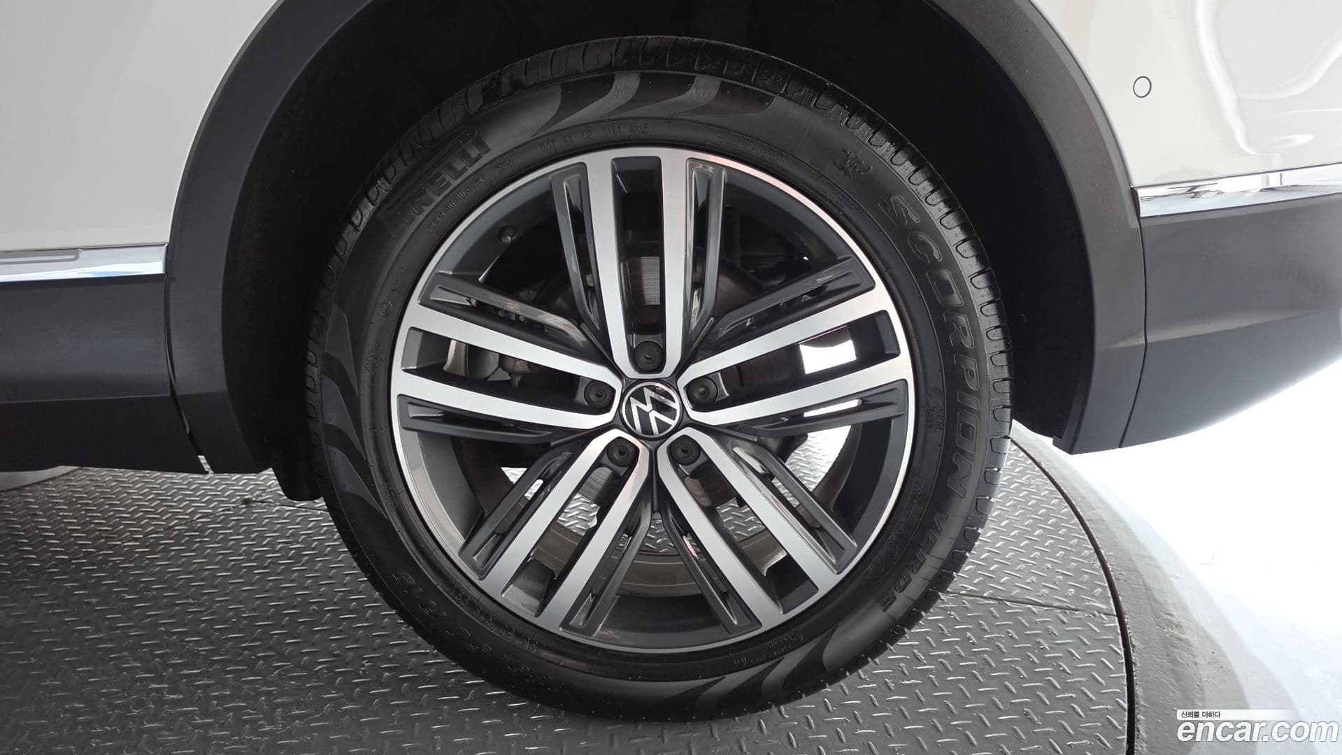 Main__Slider__Photo:Tiguan Volkswagen 2022.11-20