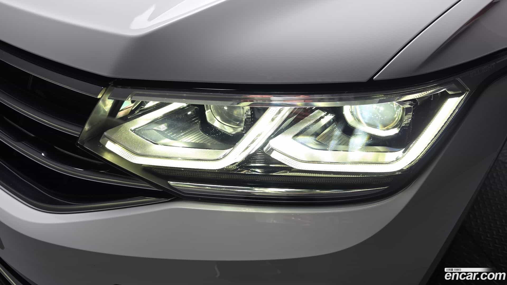 Tiguan Volkswagen 2022.11-OUTER-032
