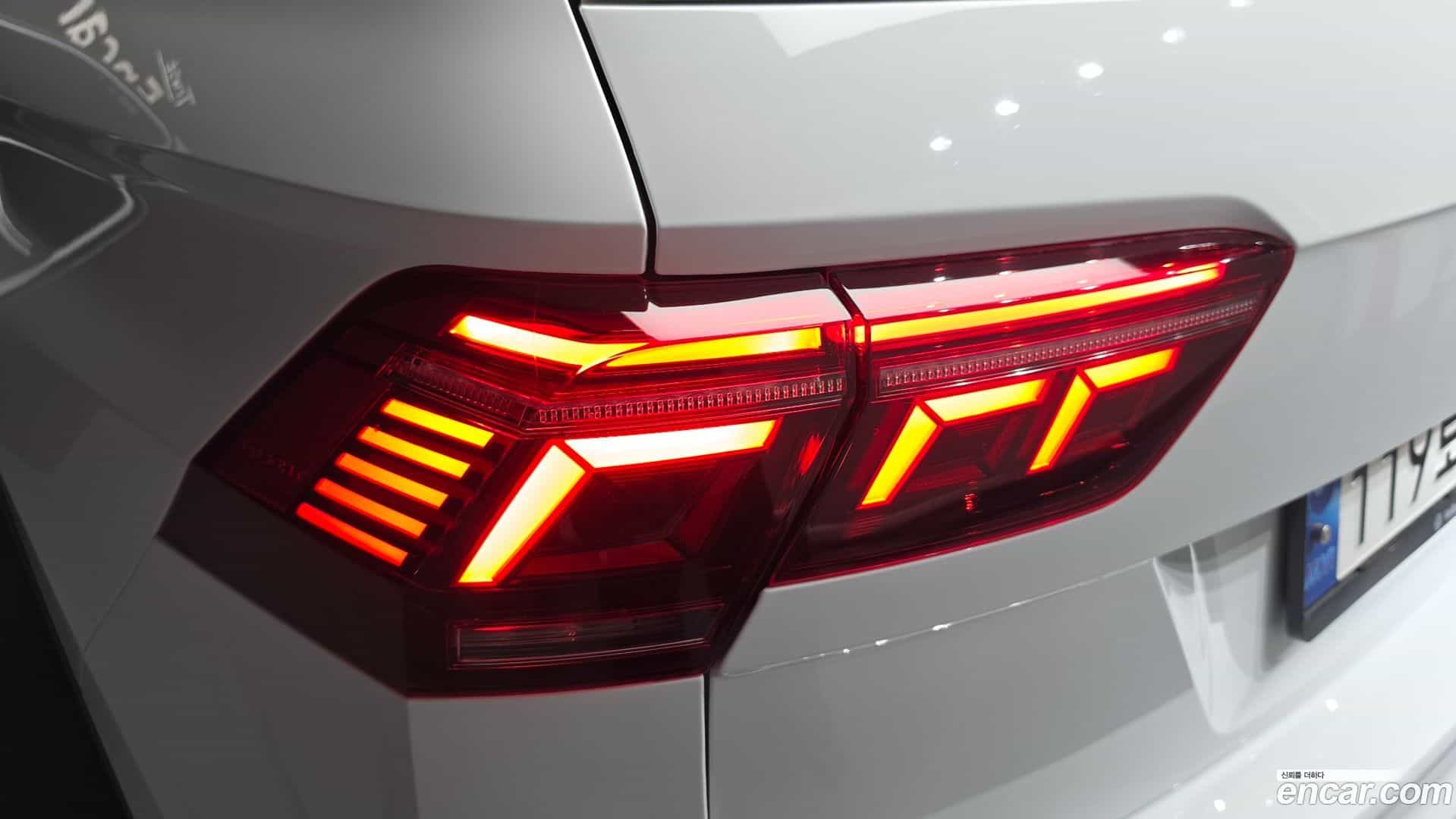 Tiguan Volkswagen 2022.11-OUTER-033