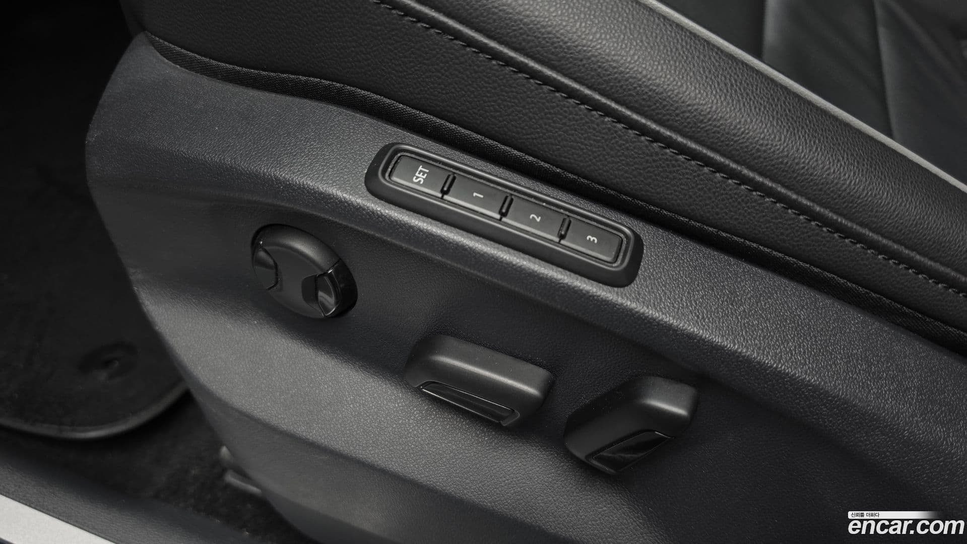 Main__Slider__Photo:Tiguan Volkswagen 2022.11-30