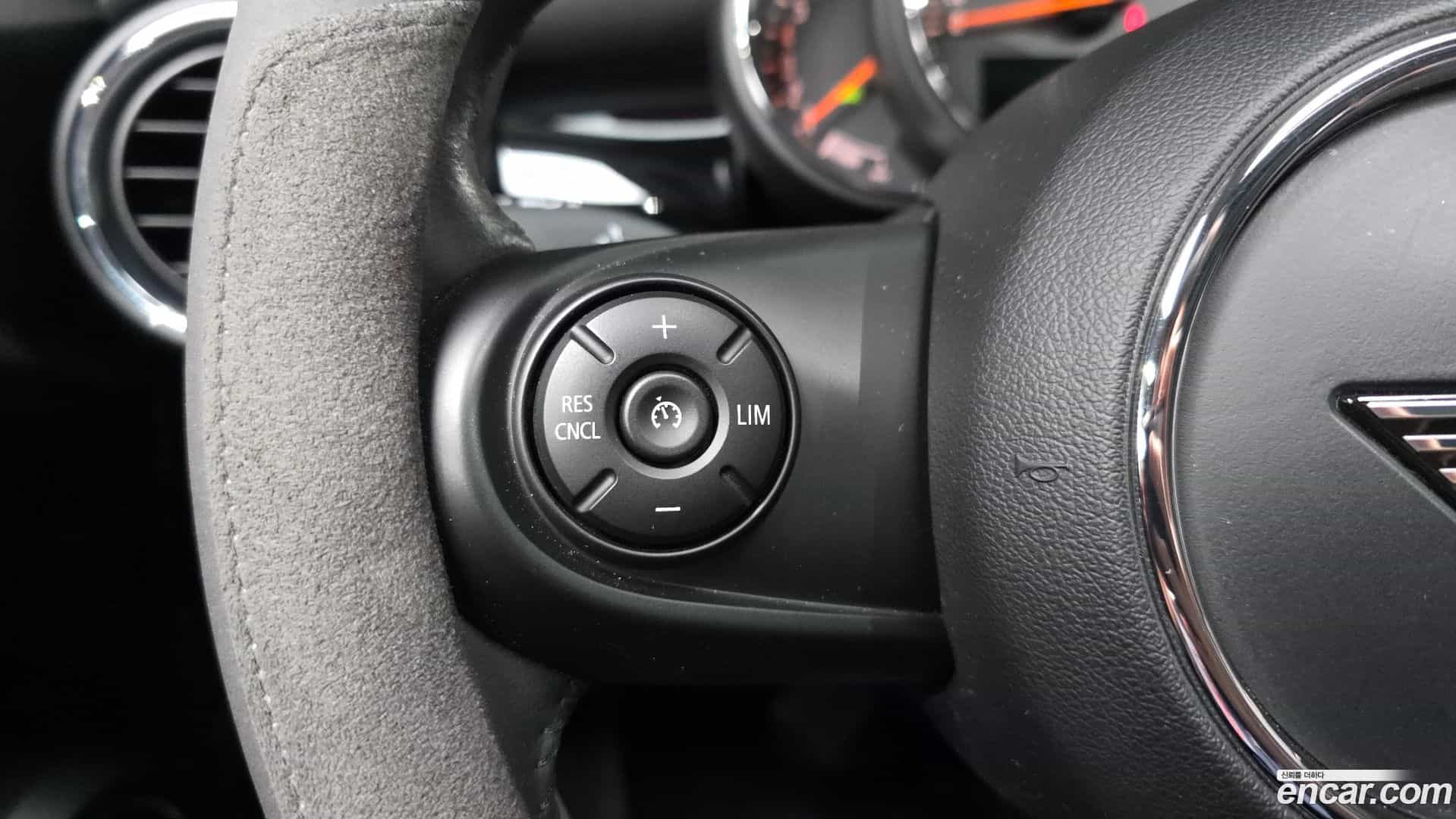 Cooper Mini 2020.8-OPTION-019
