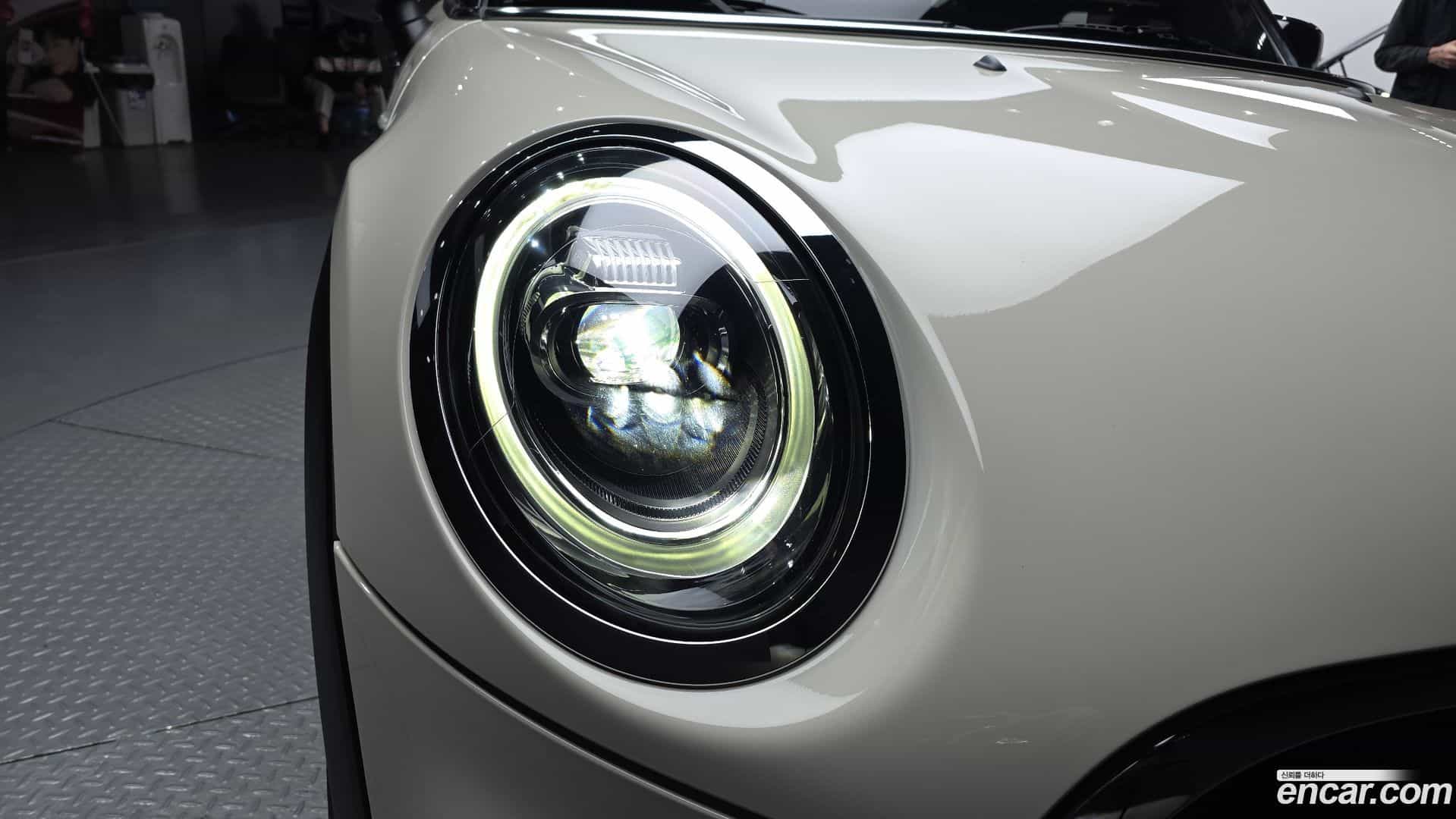 Cooper Mini 2020.8-OPTION-024
