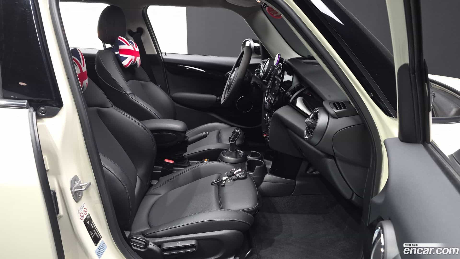 Cooper Mini 2020.8-INNER-036