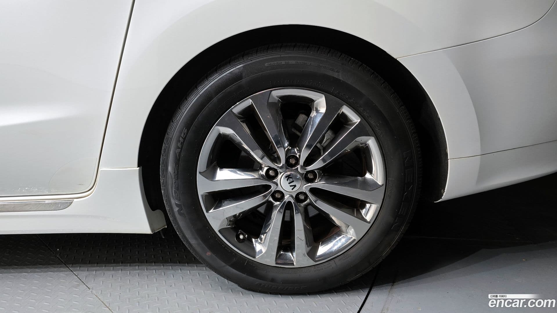 Main__Slider__Photo:Canival Kia 2017.7-20