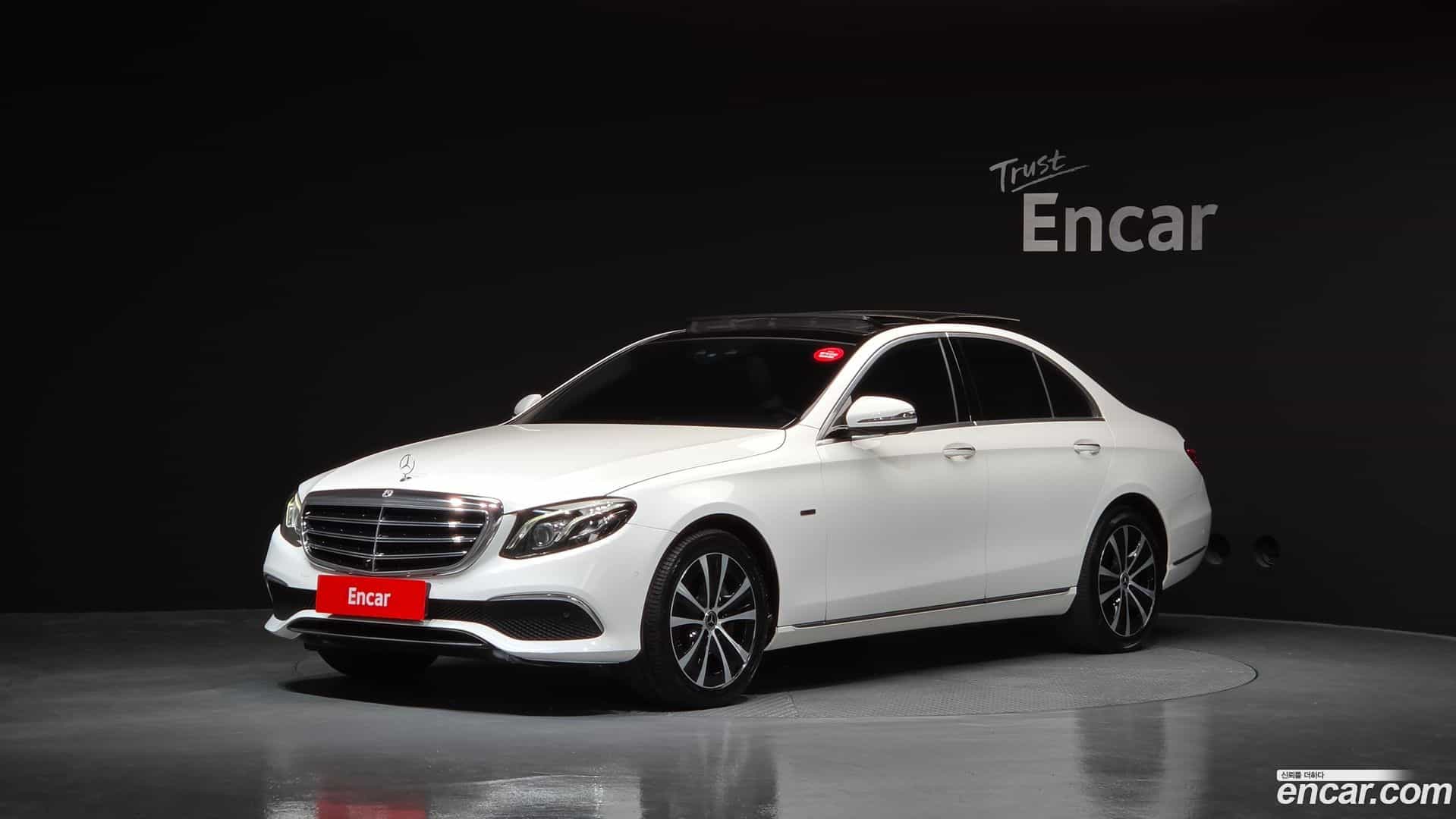 E-Class Mercedes-Benz 2019.10-OUTER-001
