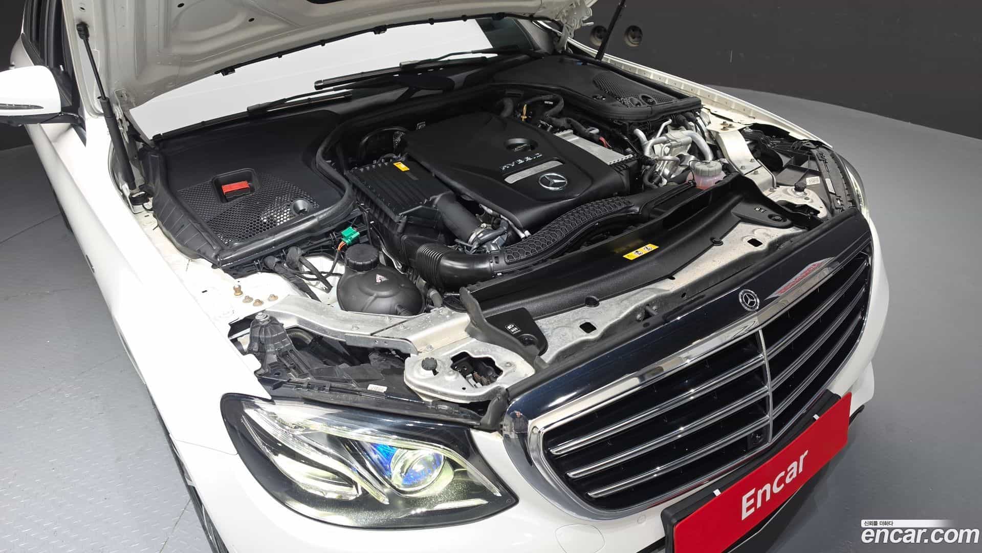 E-Class Mercedes-Benz 2019.10-OUTER-006