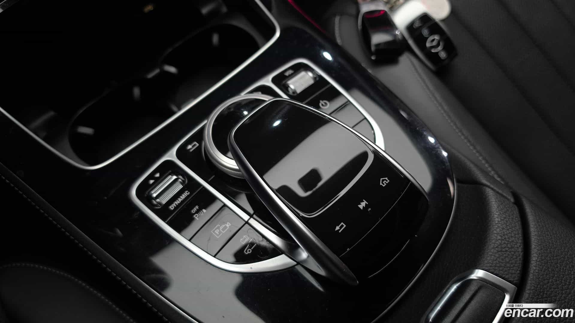 E-Class Mercedes-Benz 2019.10-OPTION-042