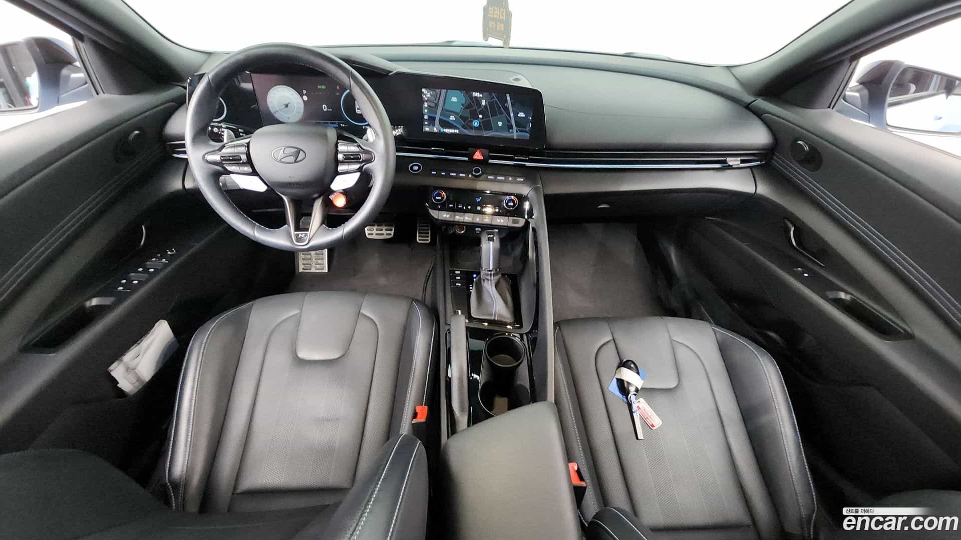 AVANTE Hyundai 2023.10-INNER-007