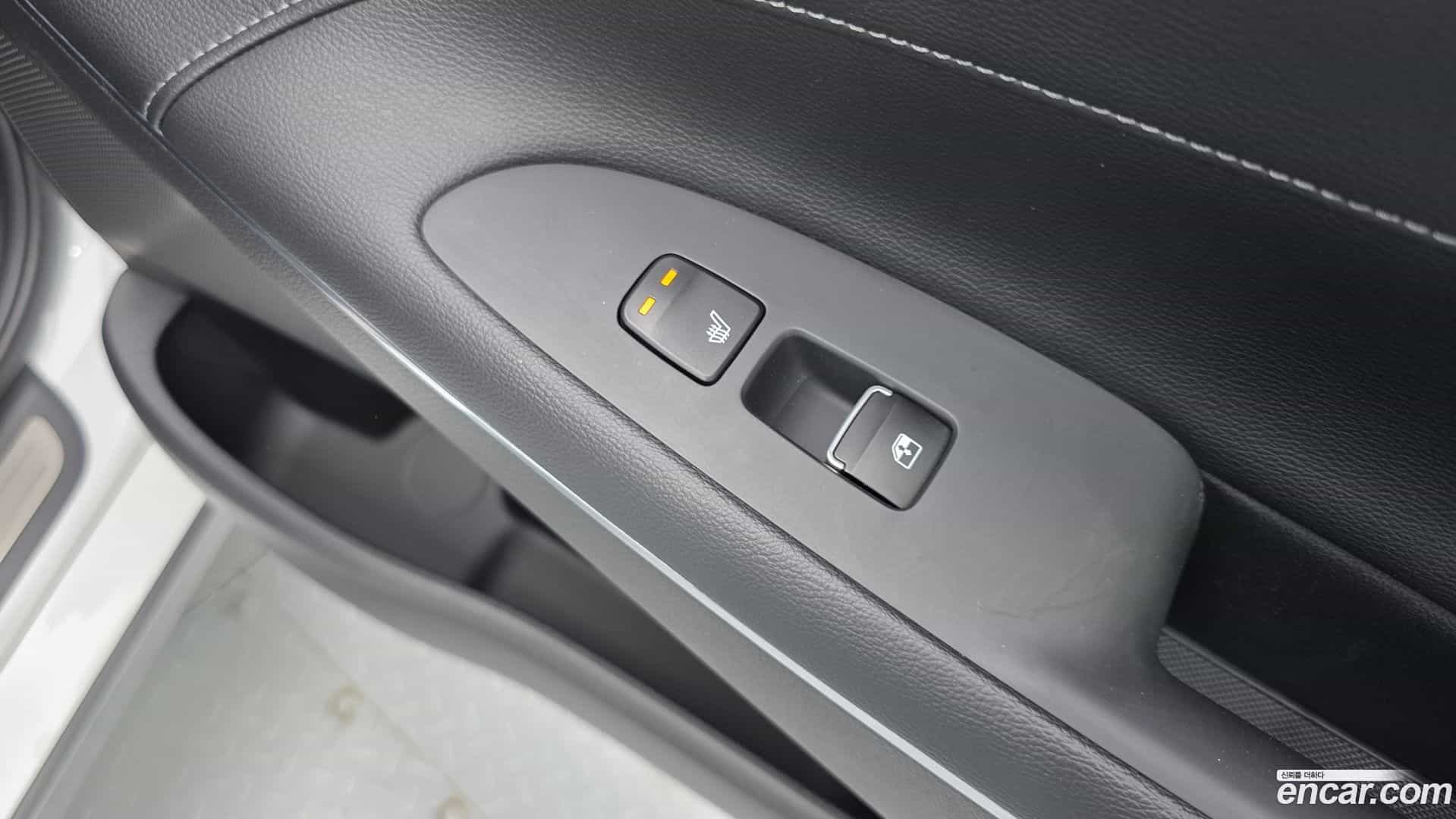 Grandeur Hyundai 2020.3-OPTION-023