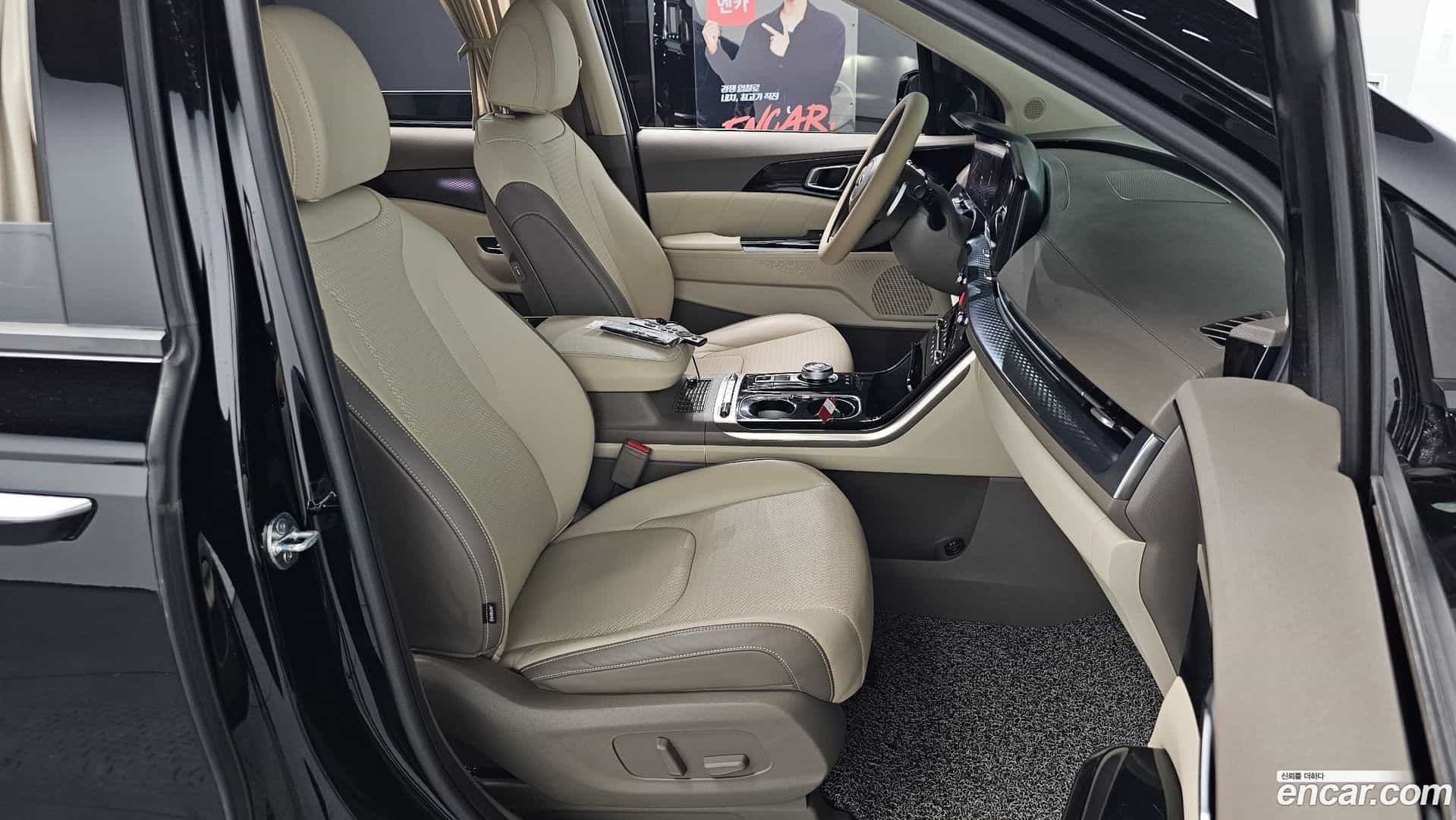 Canival Kia 2021.6-OPTION-016