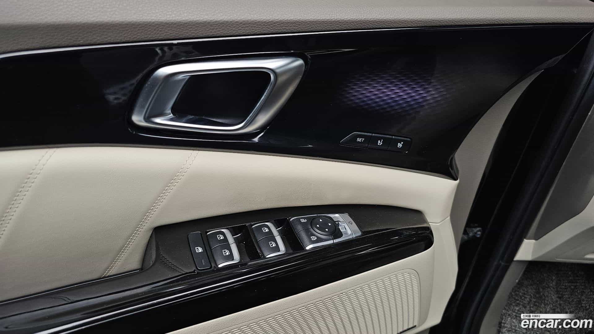 Canival Kia 2021.6-OPTION-043