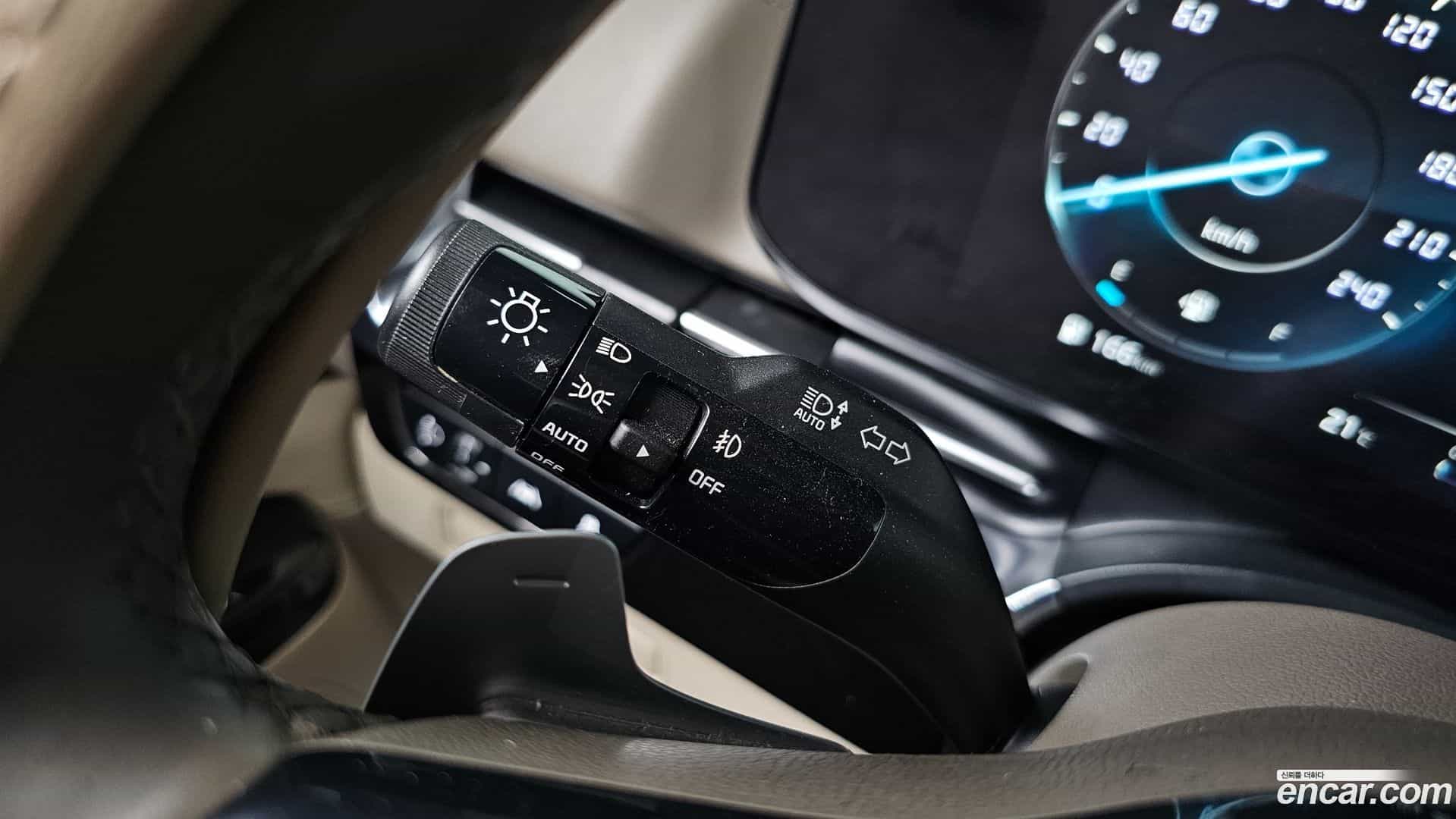 Canival Kia 2021.6-OPTION-051