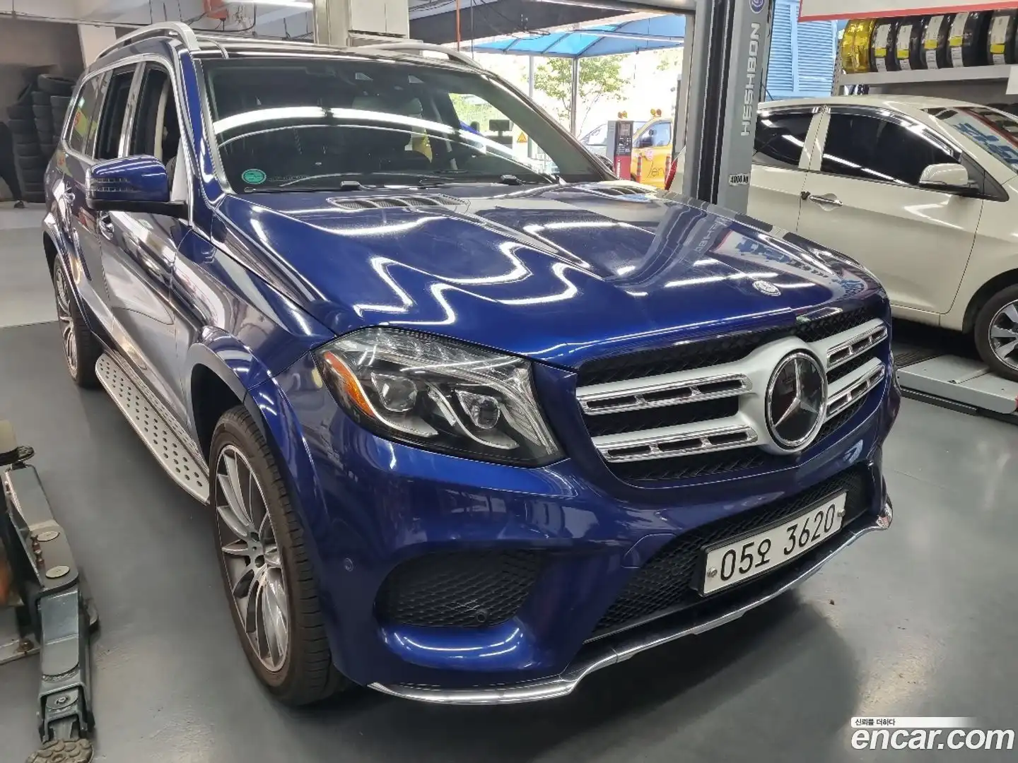 GLS-Class Mercedes-Benz 2017.11-INNER-009