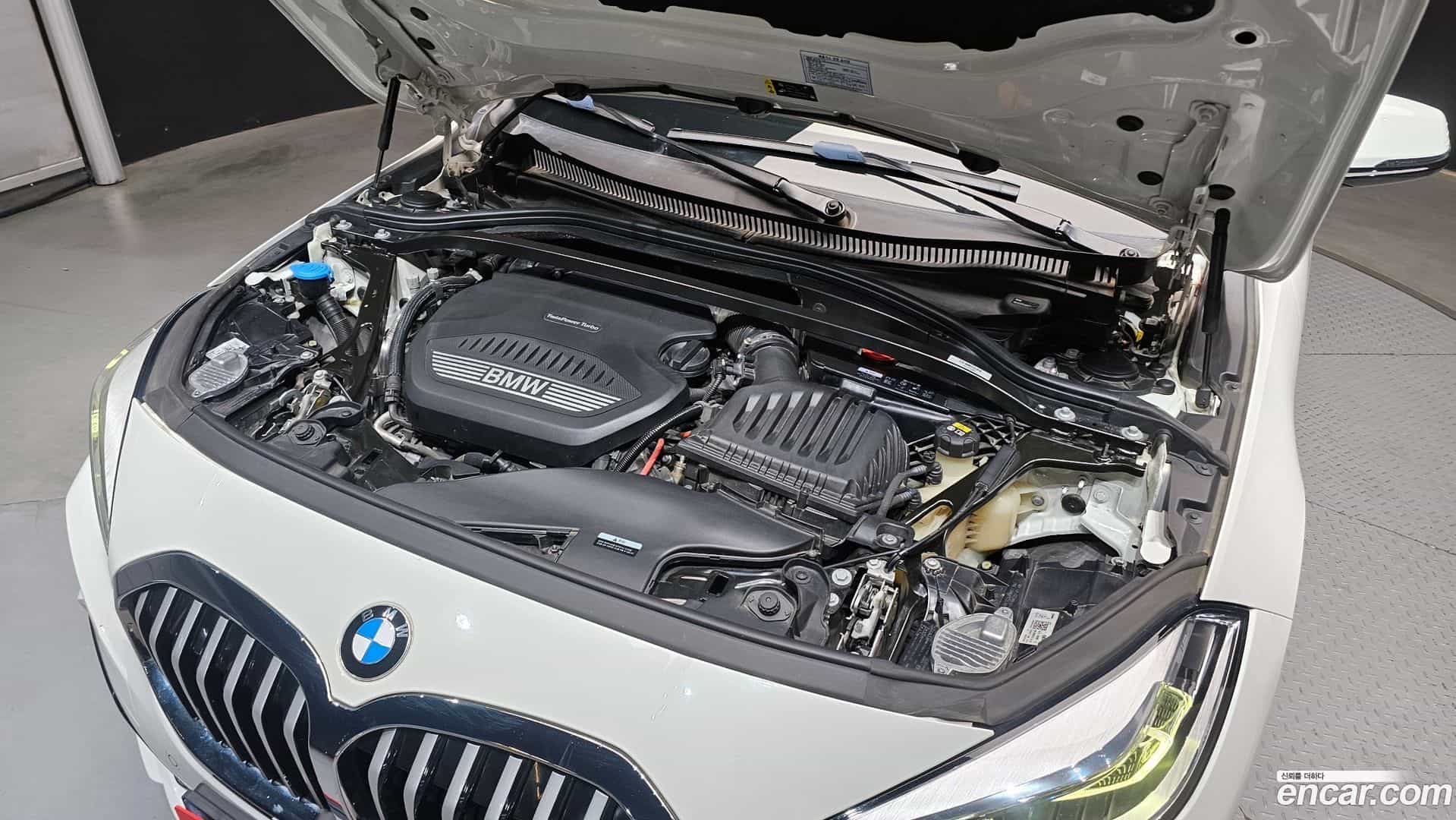 1-Series BMW 2021.5-OUTER-006