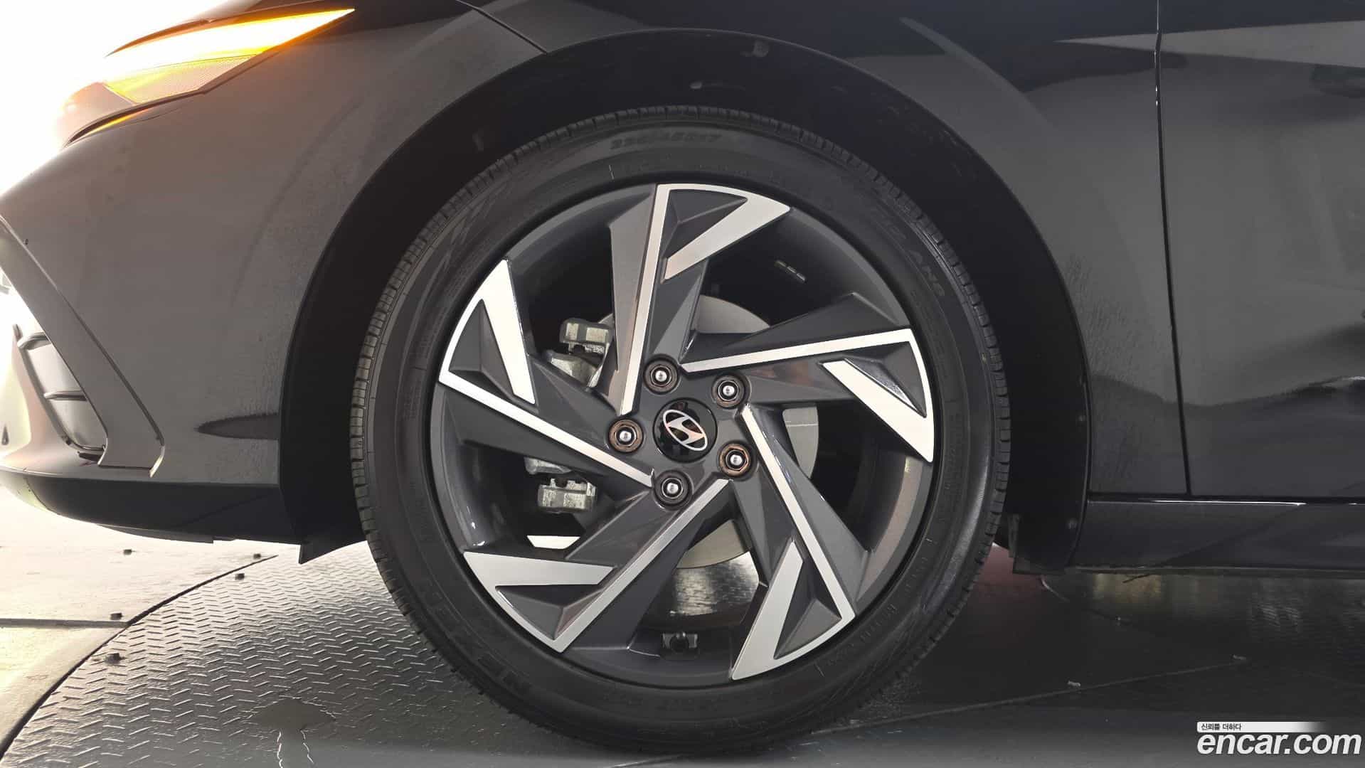 AVANTE Hyundai 2025.0-OUTER-005