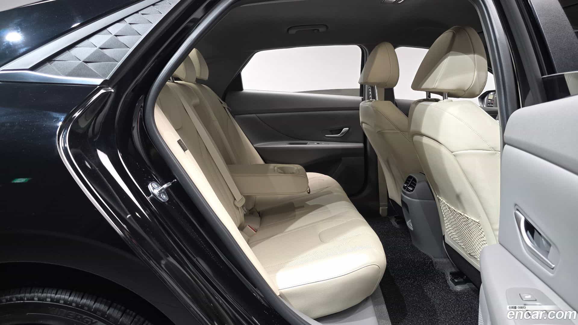 AVANTE Hyundai 2025.0-OPTION-015