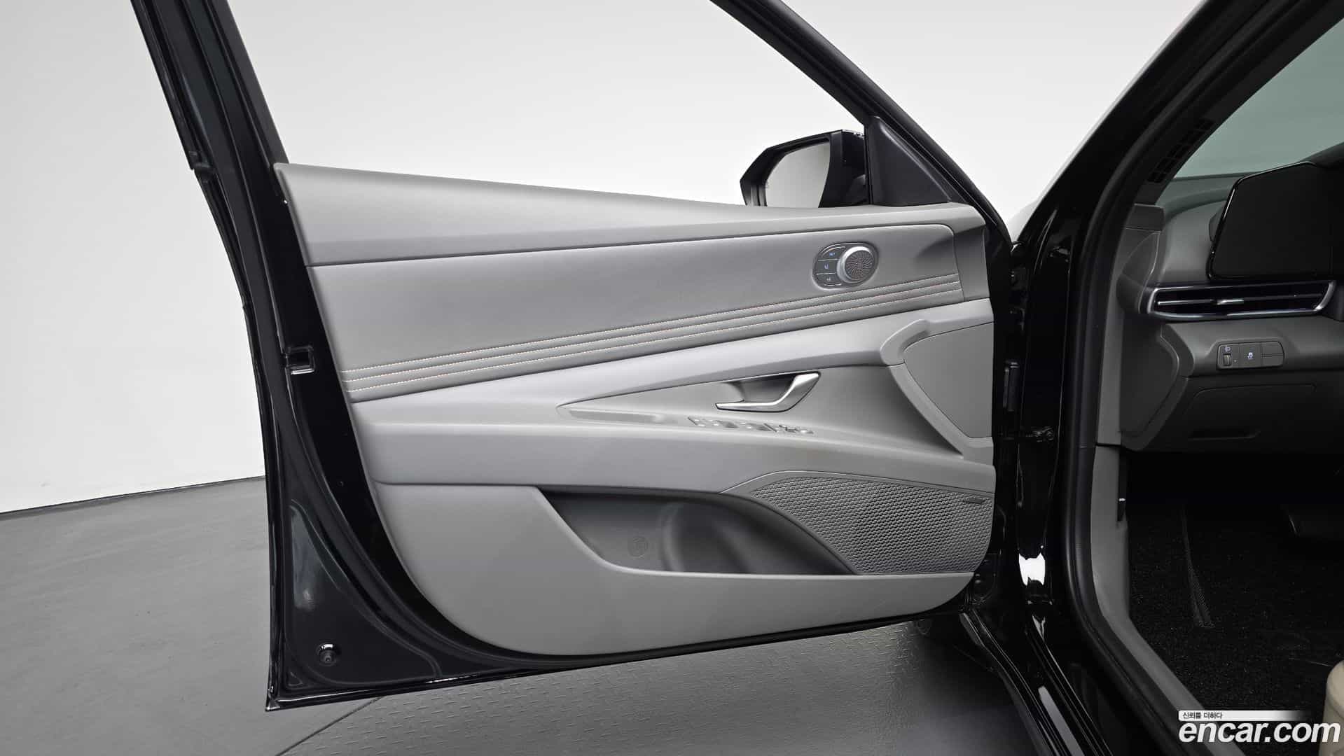 AVANTE Hyundai 2025.0-INNER-034