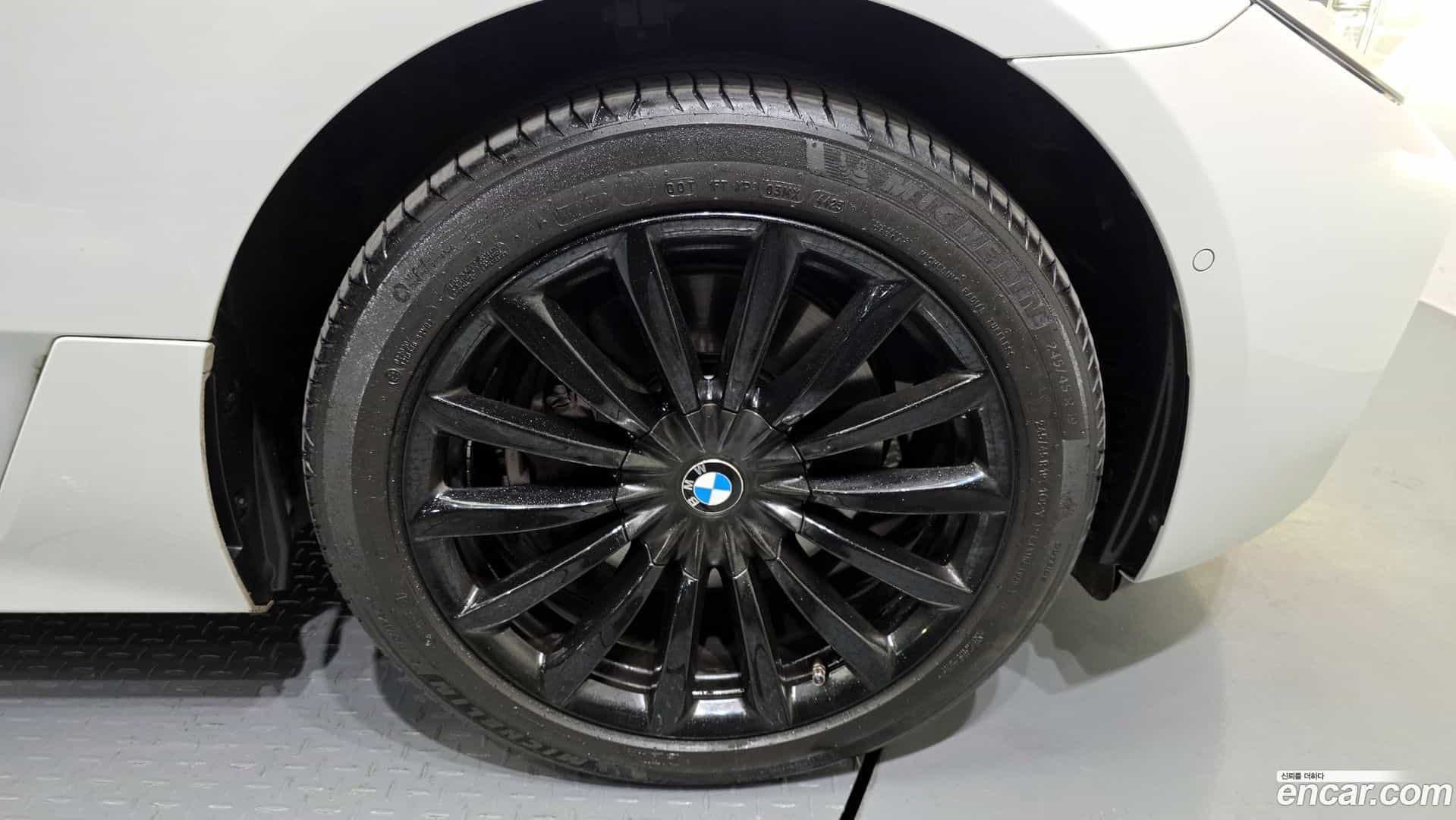 Gran Turismo BMW 2019.4-OUTER-031