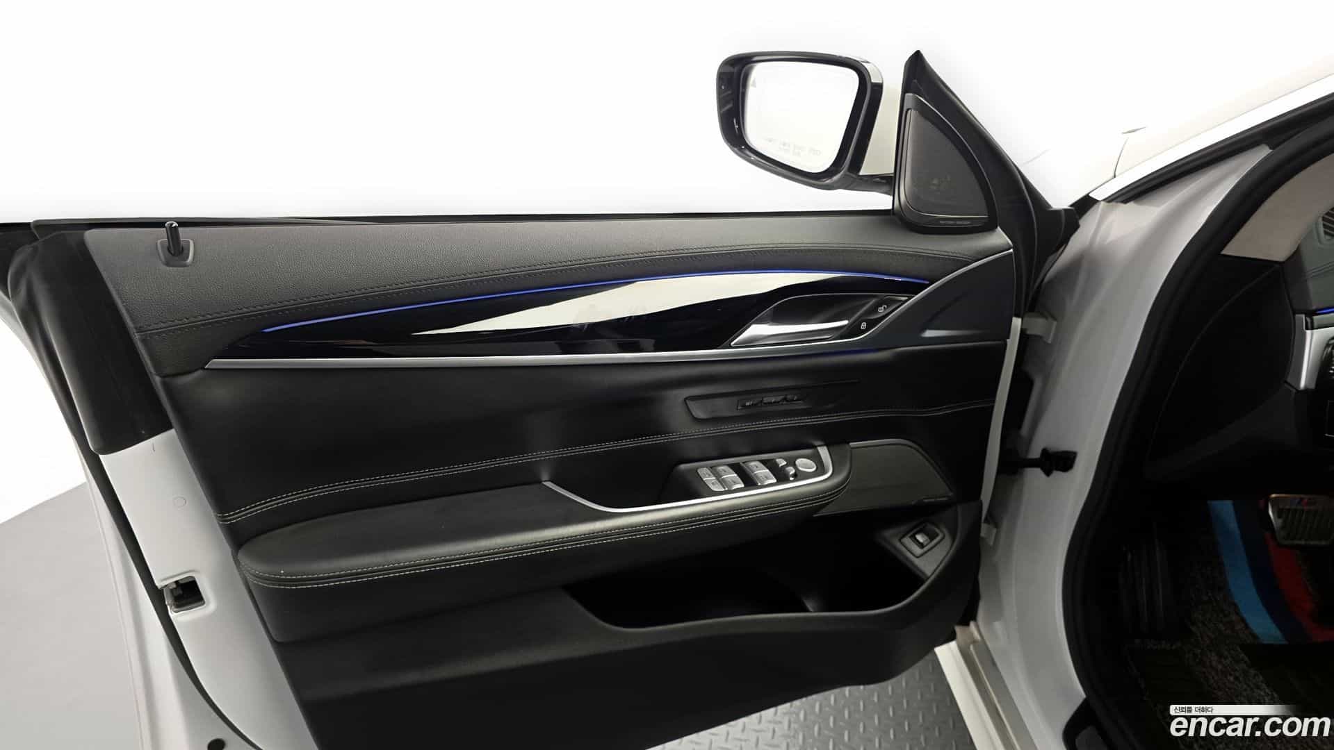 Gran Turismo BMW 2019.4-INNER-034