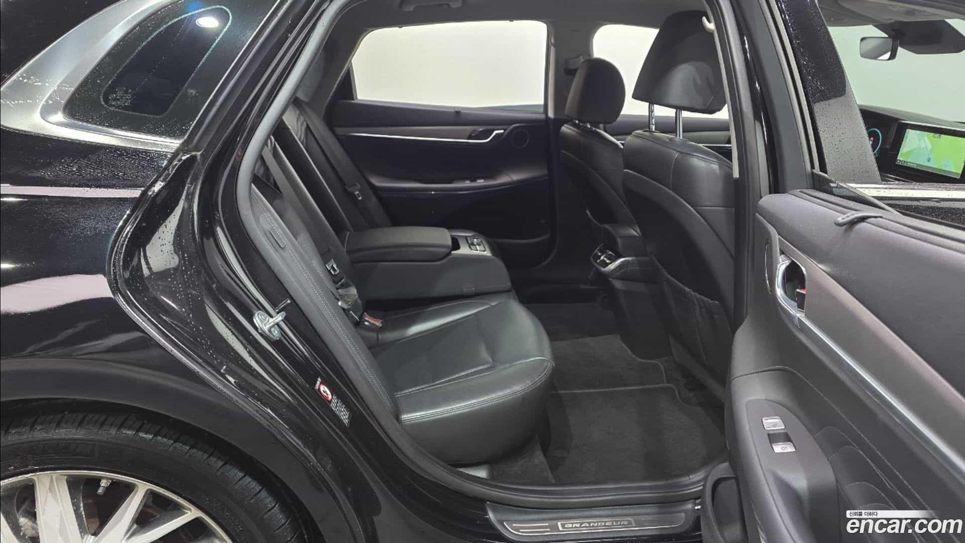 Grandeur Hyundai 2021.2-OPTION-016