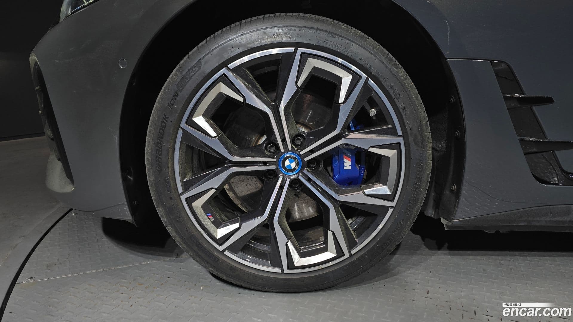 Main__Slider__Photo:i4 BMW 2022.3-4