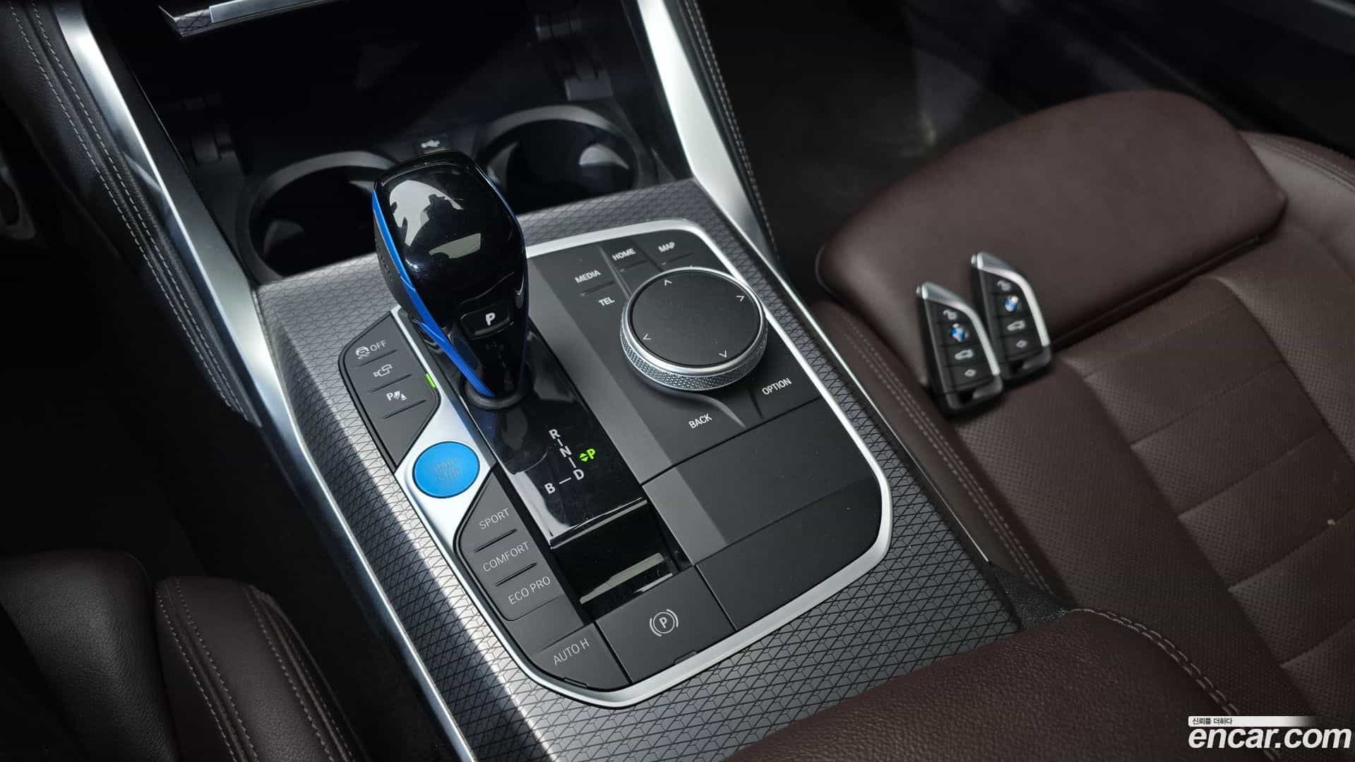 i4 BMW 2022.3-INNER-009
