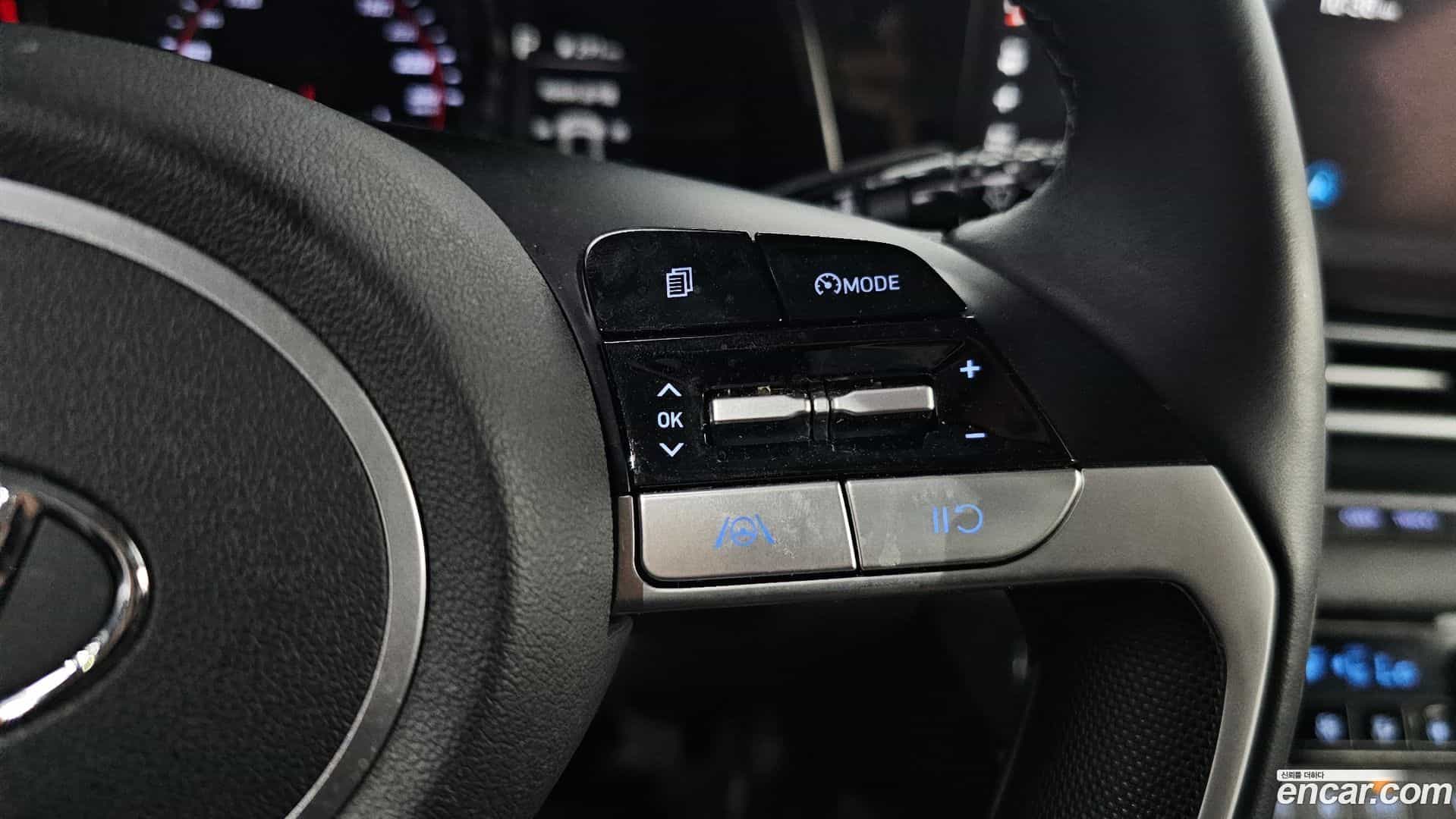 AVANTE Hyundai 2021.2-OPTION-019