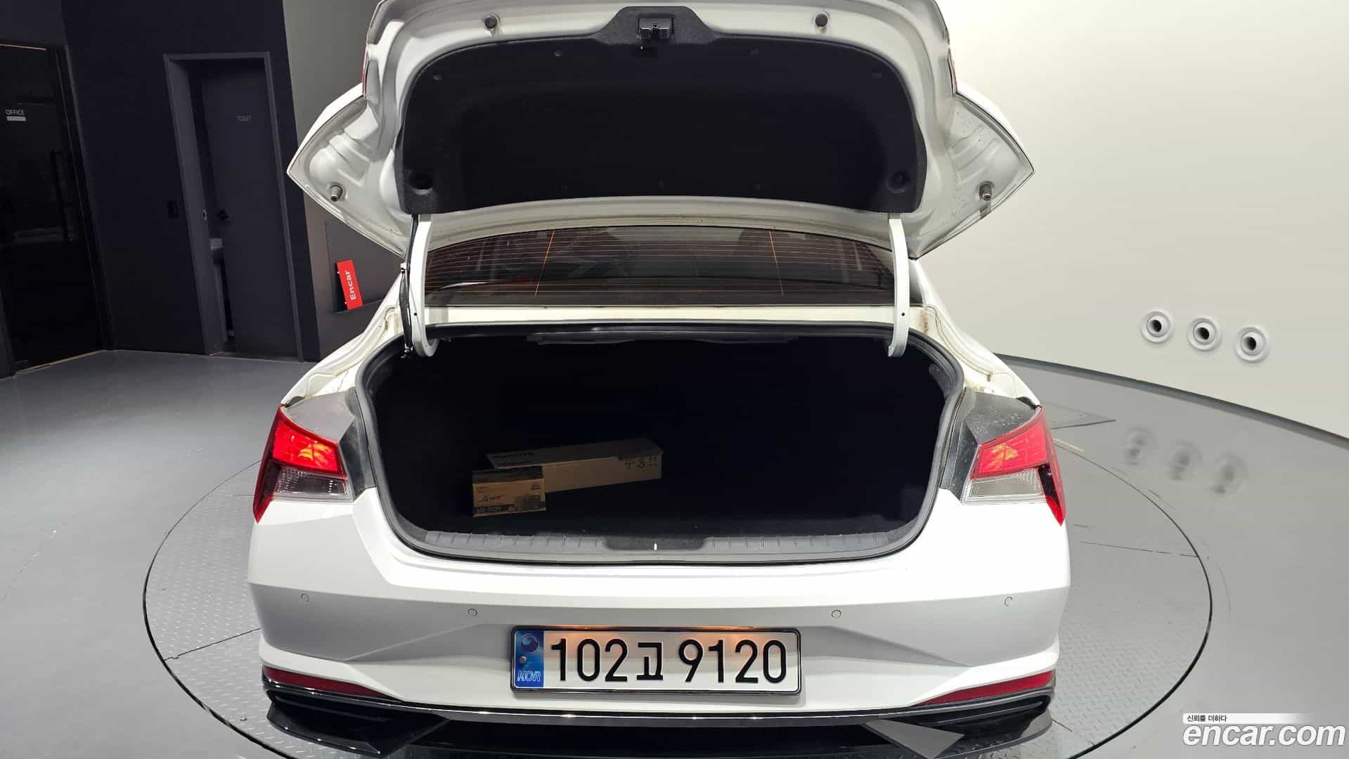 AVANTE Hyundai 2021.2-OPTION-043