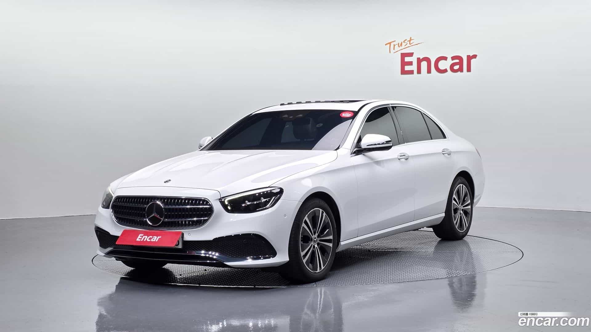 E-Class Mercedes-Benz 2021.2-OUTER-001