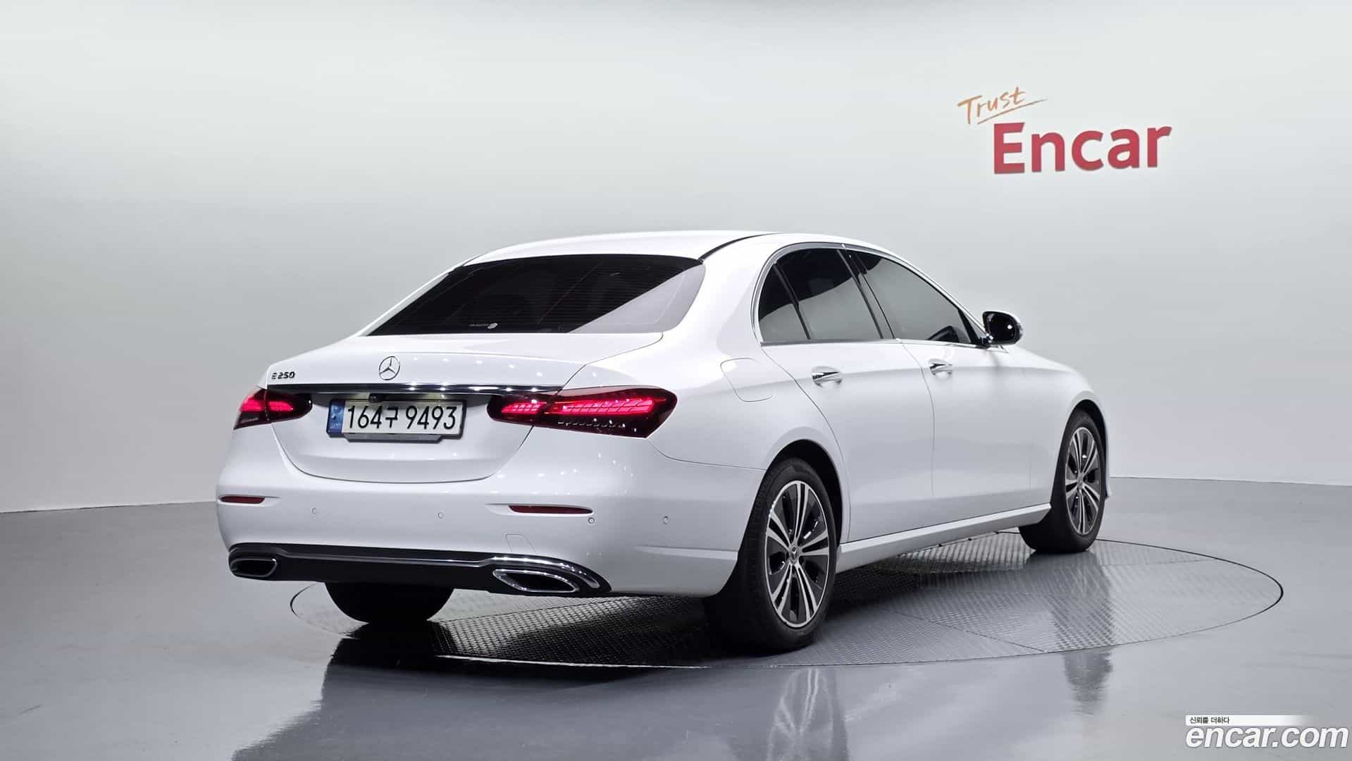 E-Class Mercedes-Benz 2021.2-OUTER-002