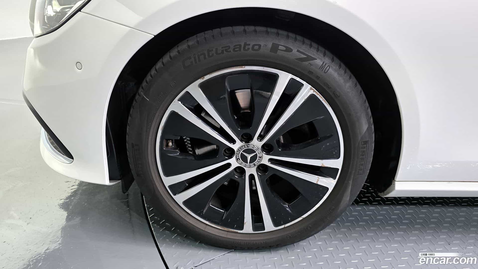 E-Class Mercedes-Benz 2021.2-OUTER-005