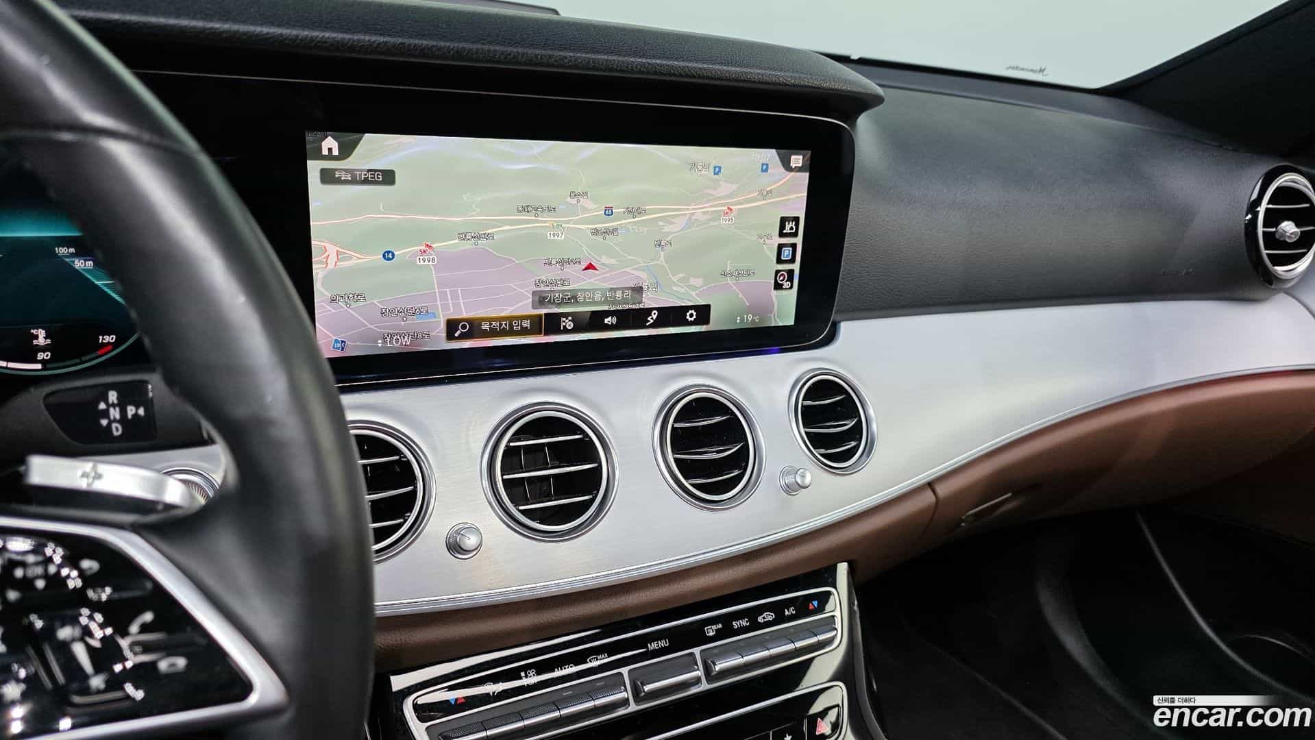 E-Class Mercedes-Benz 2021.2-OPTION-019