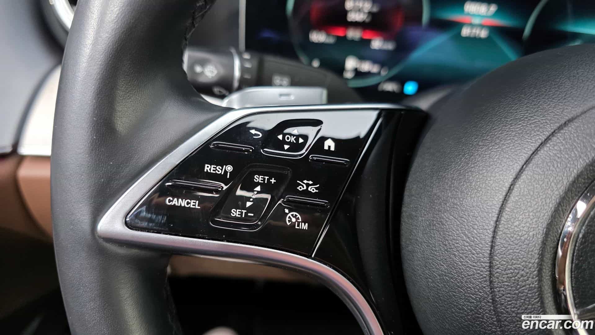 E-Class Mercedes-Benz 2021.2-OPTION-023