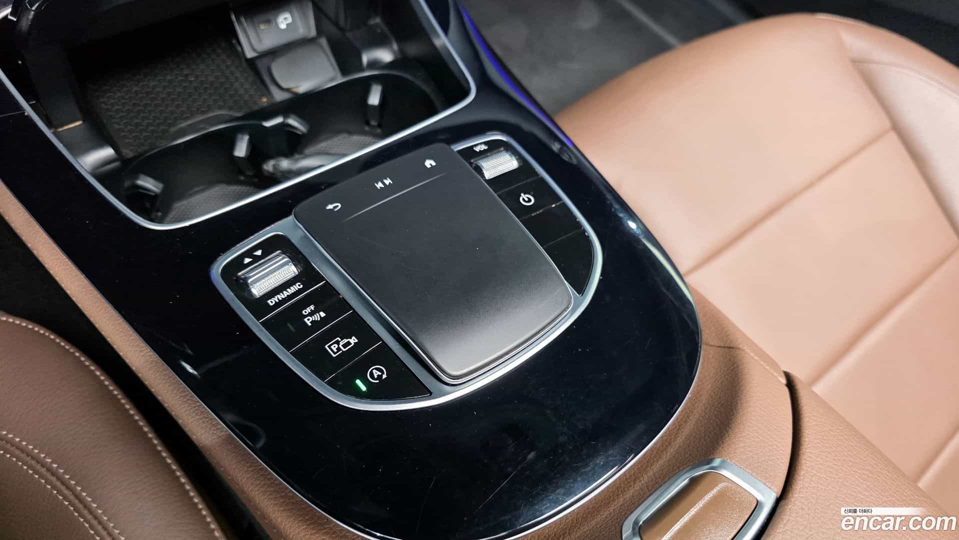 E-Class Mercedes-Benz 2021.2-OPTION-024